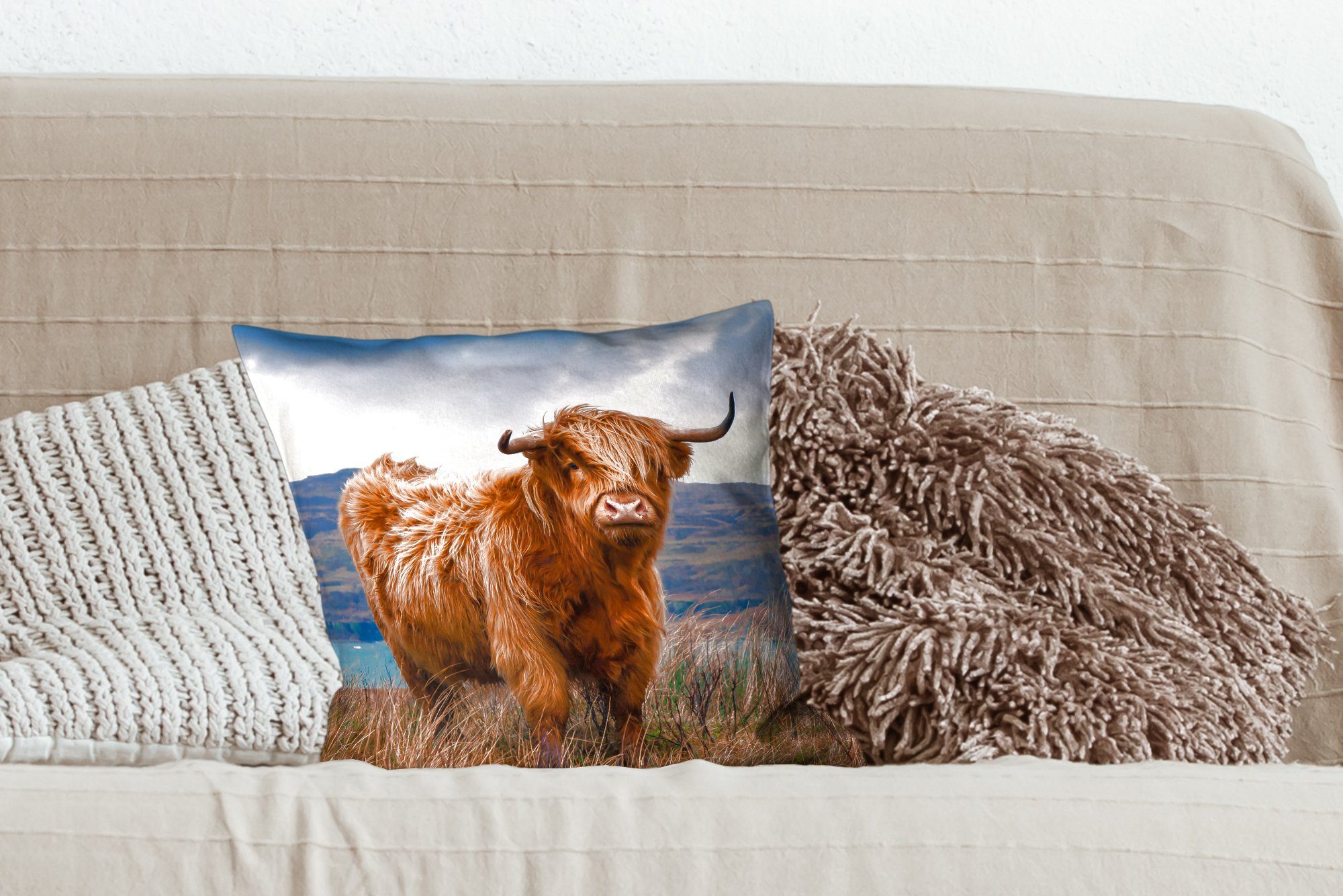 Schottische Natur, MuchoWow Füllung Zierkissen Highlander - Dekokissen Wohzimmer, - Deko, Schlafzimmer, Sofakissen für Himmel mit