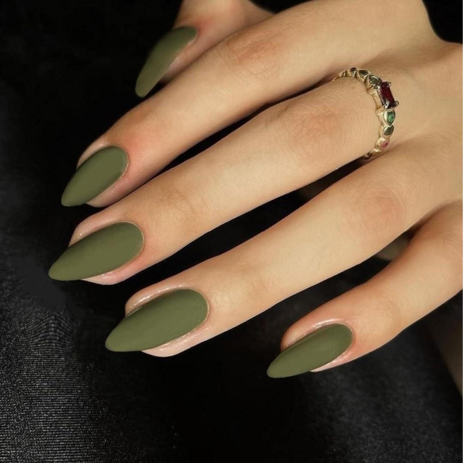 LuxusKollektion Kunstfingernägel Press On Nails Oliv Grün Mandel Mittel 24 Stück Full Matt Oliv Grün