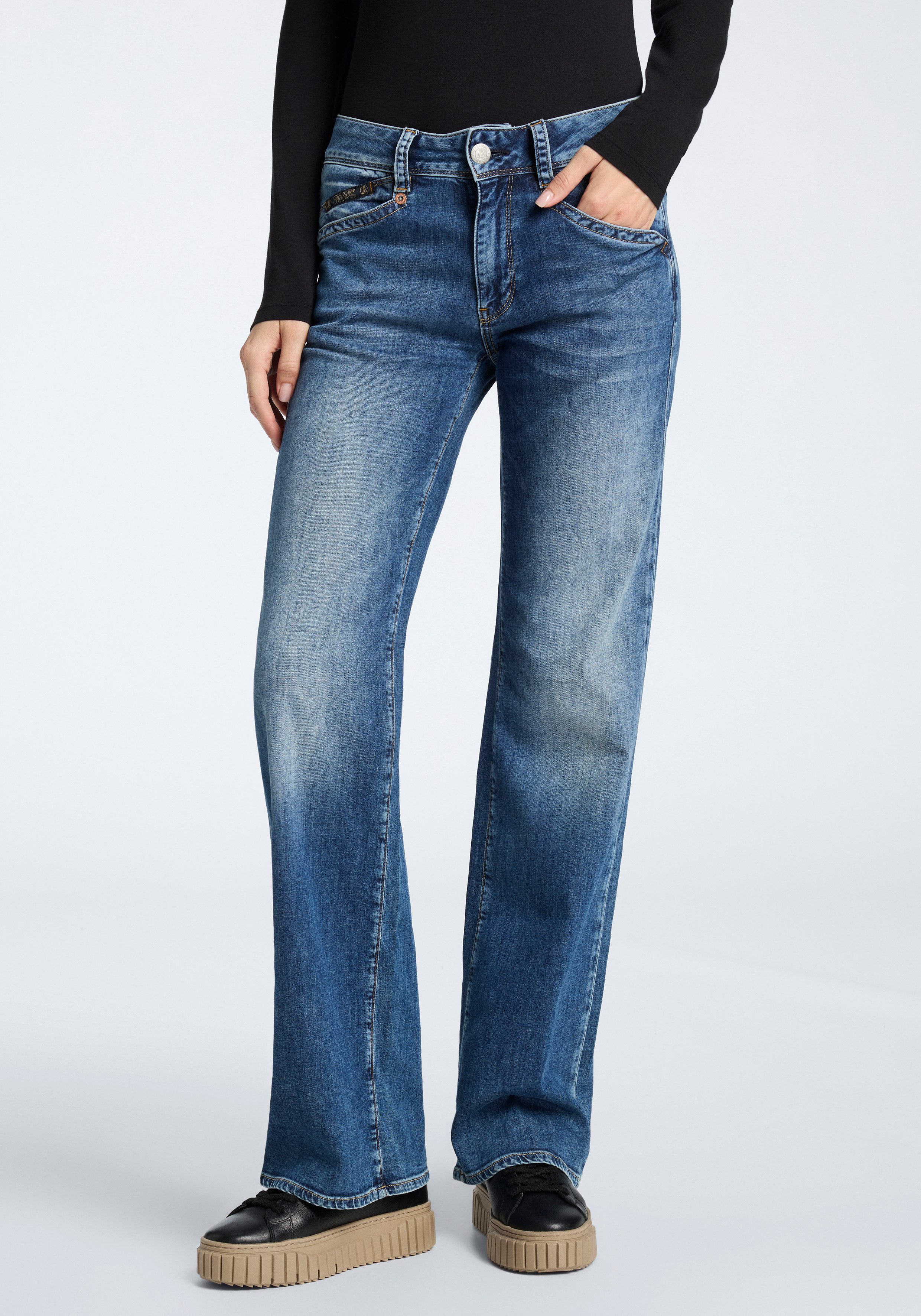 Herrlicher Bootcut-Jeans Prime New Denim Light mit Stretch
