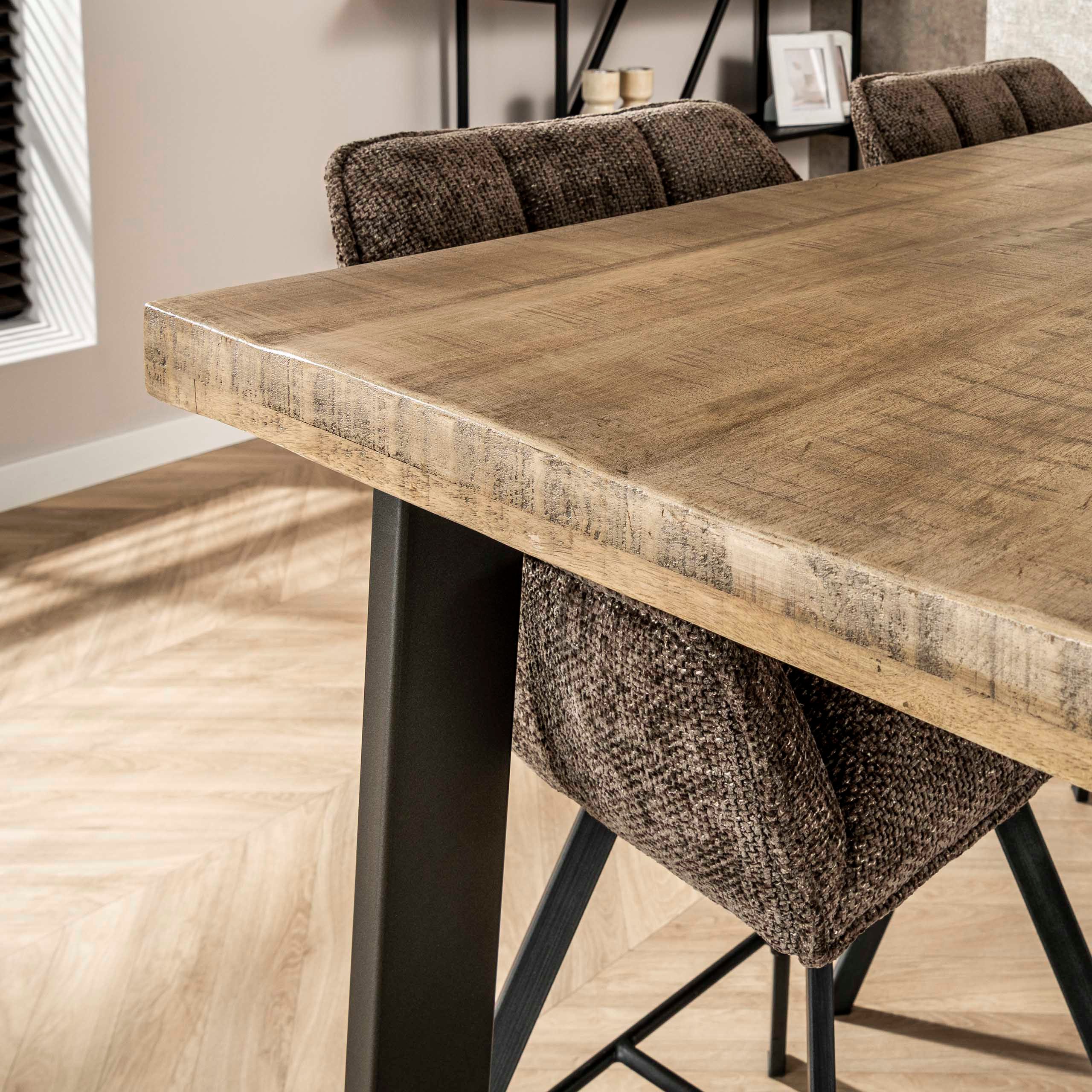 Villa Möbel Bartisch Massiv (1 Tisch, 1-St), Bartisch aus Massiv Mango in Trapezform
