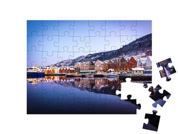 puzzleYOU Puzzle Weihnachtliche Holzhäuser in Bergen, Norwegen, 48 Puzzleteile, puzzleYOU-Kollektionen Bergen, Europäische Städte