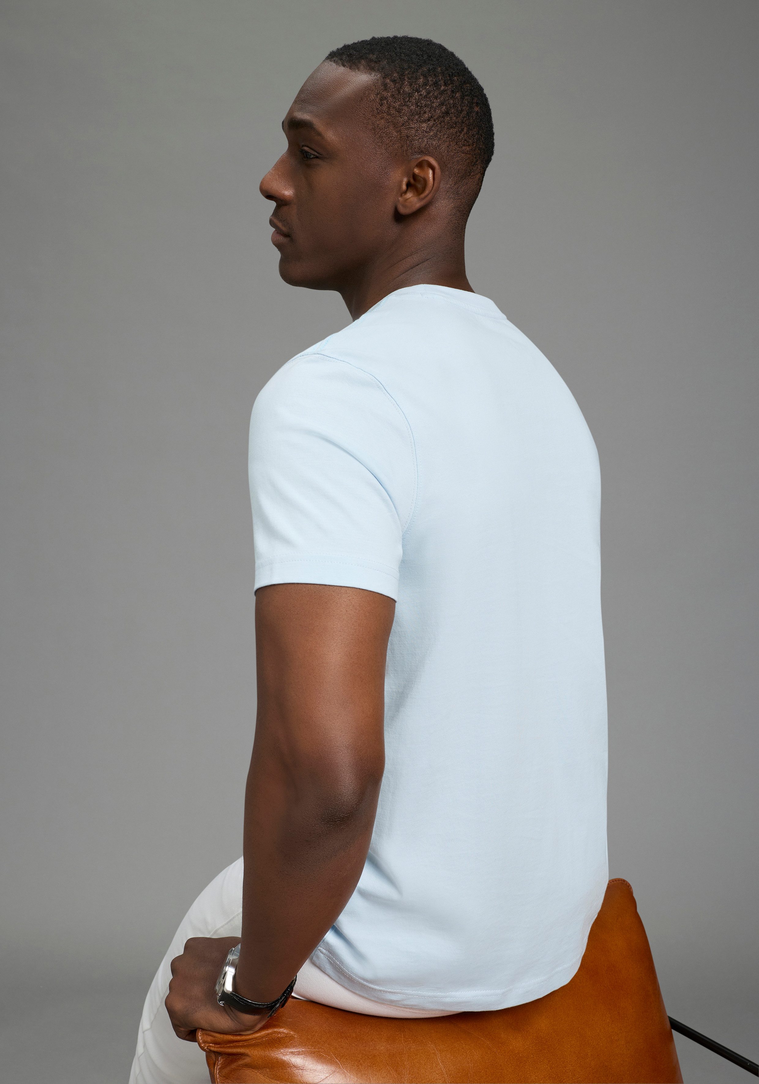 DELMAO T-Shirt Kurzarm, mit coolem Print, Rundhalsausschnitt, aus 100% Baum günstig online kaufen