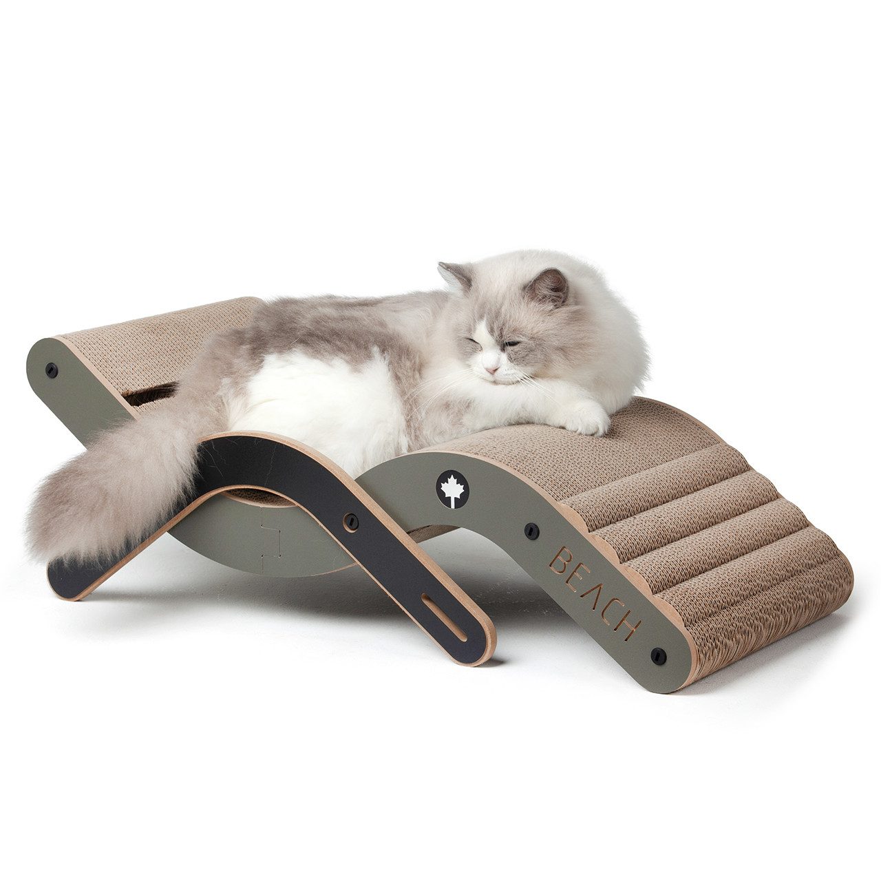 Canadian Cat Company Kratzbrett Design-Kratzmöbel Beach Chair, Katzenliege, Sonnenliege für Katzen, dunkel, 70 x 35 x 25 cm