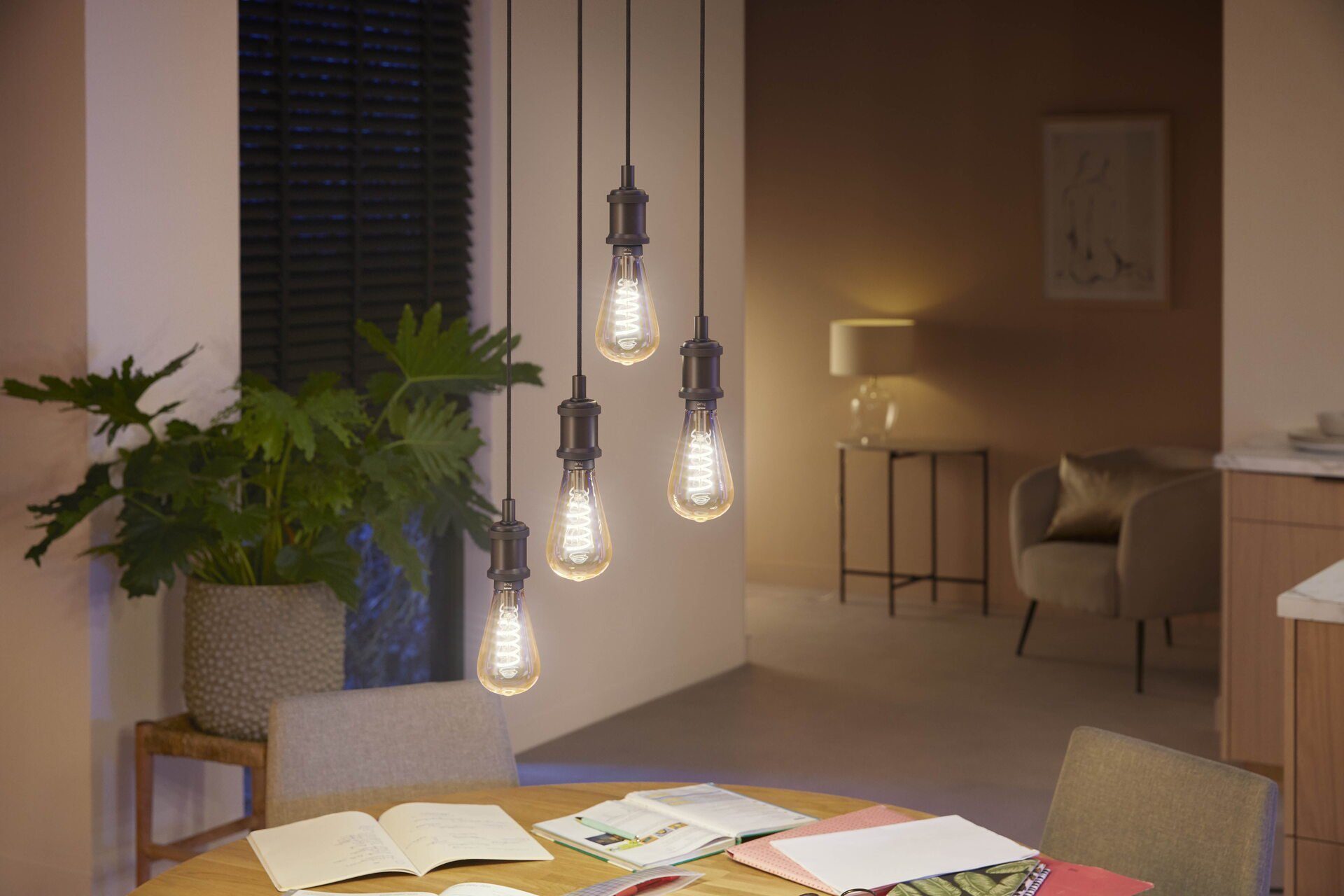 Philips Hue LED-Filament White - bis E27 St., E27, 1 300lm, Amb. tageslichtweiß warmweiß Einzelp GiantEdisonST72 CCT-Farbtemperatursteuerung Filam Warmweiß
