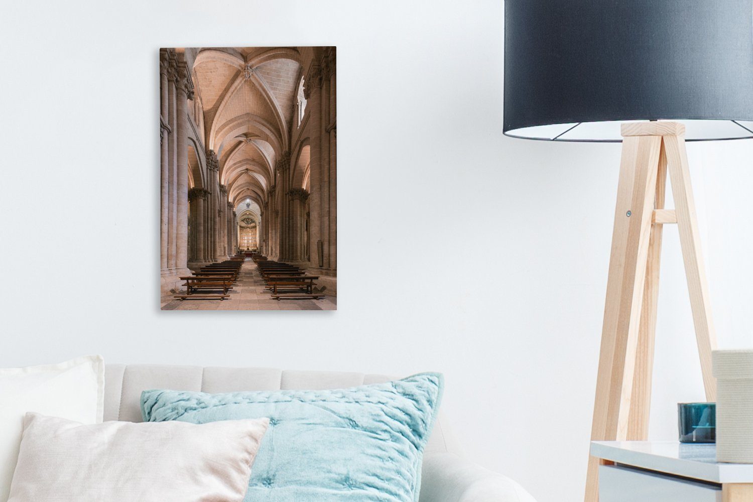 Gemälde, Der Zackenaufhänger, gotische cm 20x30 Leinwandbild OneMillionCanvasses® Korridor der bespannt (1 Leinwandbild St), Kathedrale, fertig inkl.