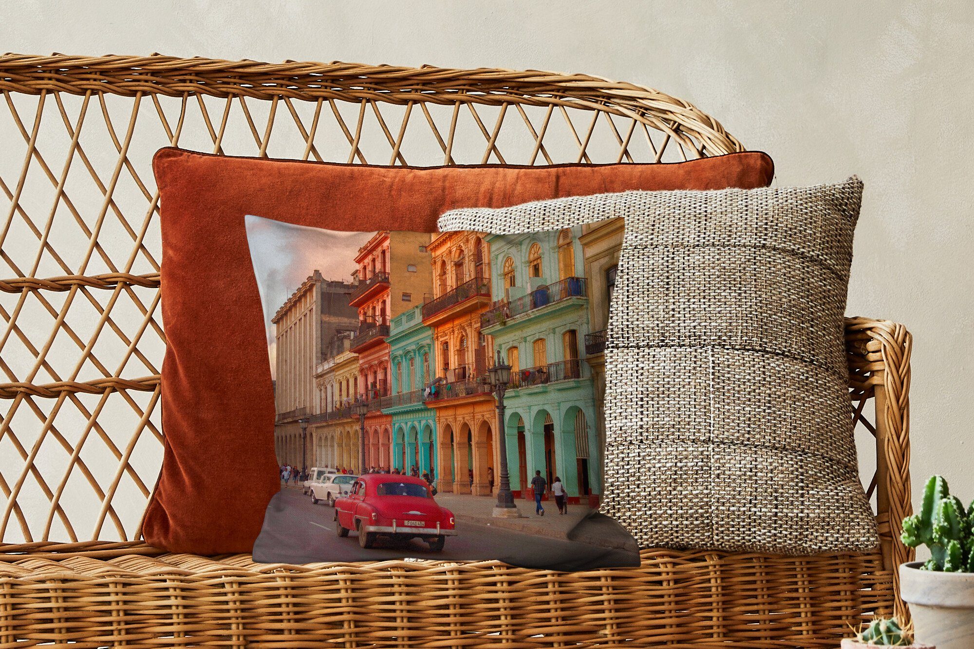 MuchoWow Dekokissen Alte Deko, Füllung Wohzimmer, bunten Schlafzimmer, Sofakissen mit Autos Zierkissen Gebäuden, Kubas für vor
