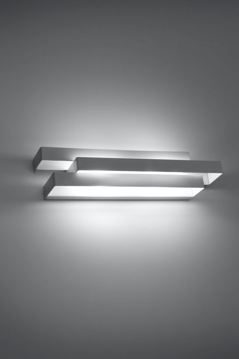 ohne HELVIA, Weiß Büro stylisch B:42cm Licht-Erlebnisse Wandlampe Metall Wandleuchte Wohnzimmer Leuchtmittel, modern Flur