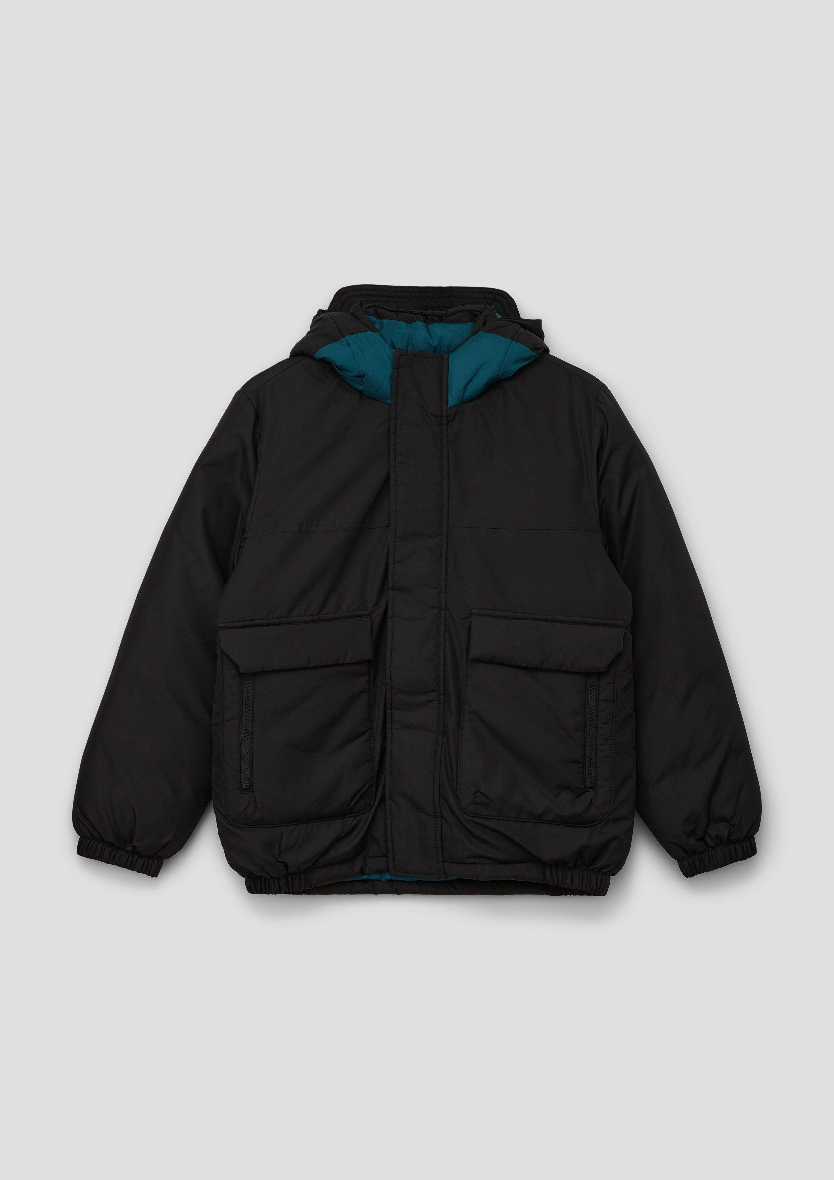 s.Oliver Outdoorjacke Jacke mit reflektierenden Prints Kontrast-Details schwarz