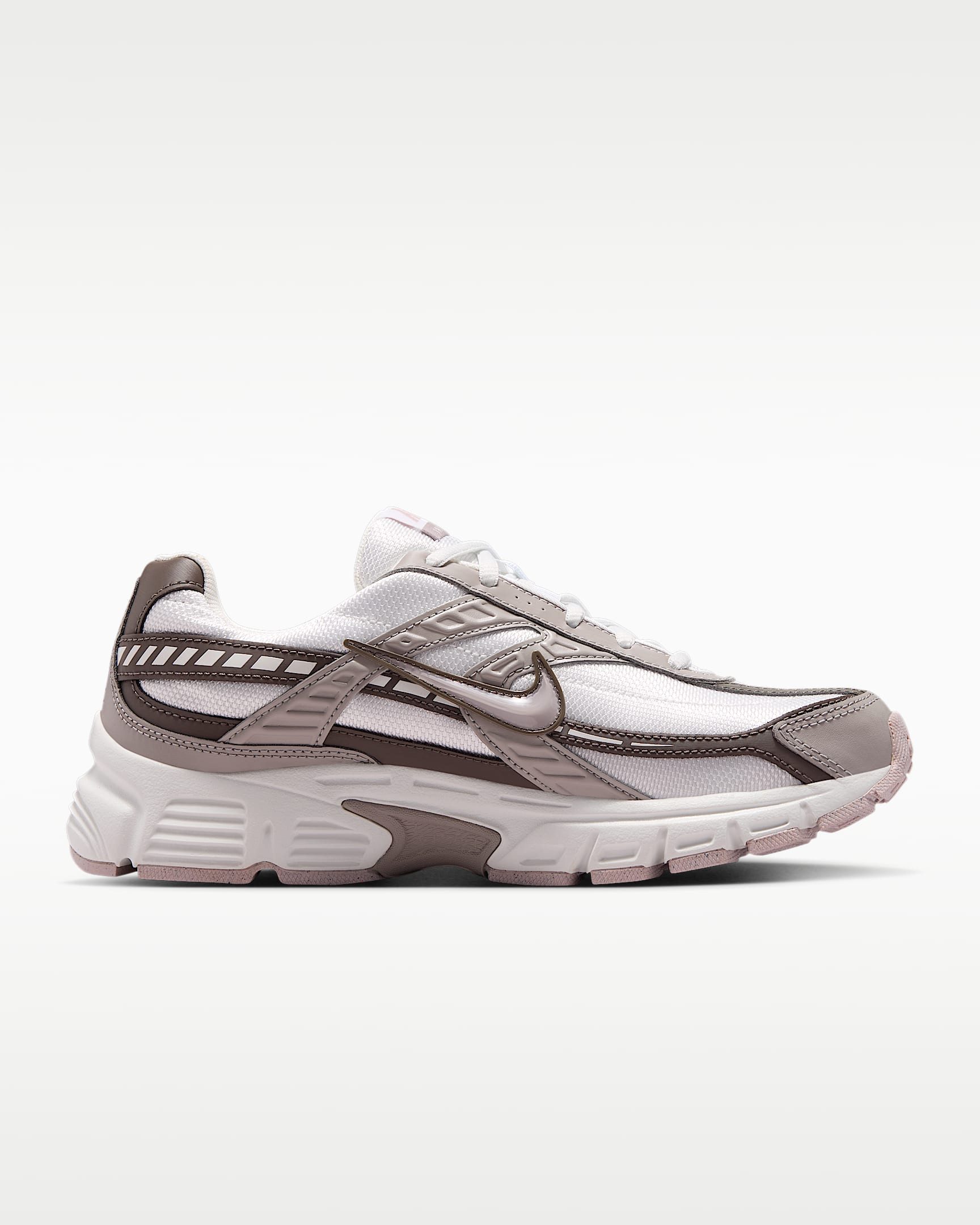 Nike Sportswear Initiator Sneaker inspiriert vom Design des Nike P-6000
