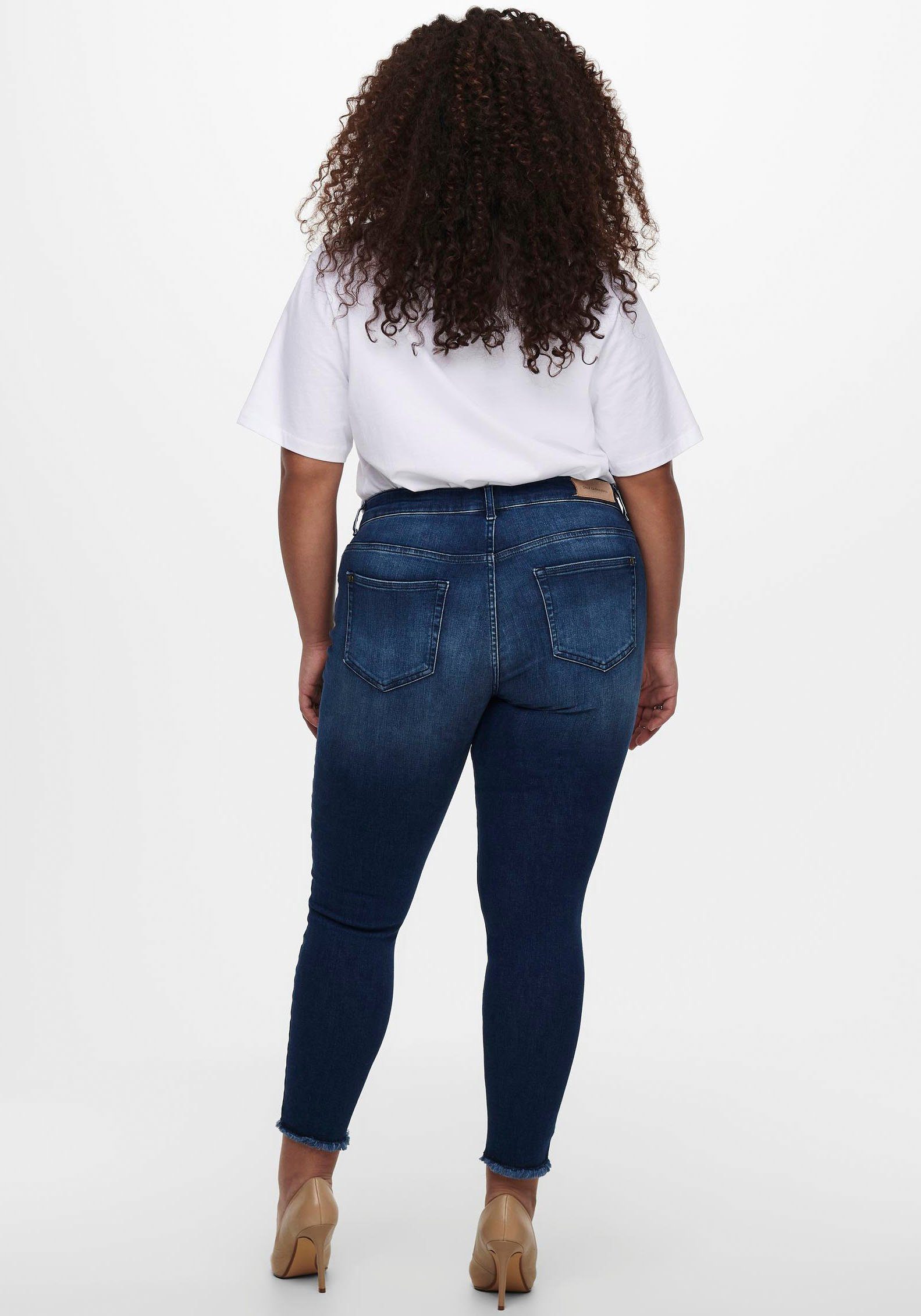 ONLY CARMAKOMA Skinny-fit-Jeans CARWILLY REG SKINNY ANK JEANS mit Fransensa günstig online kaufen