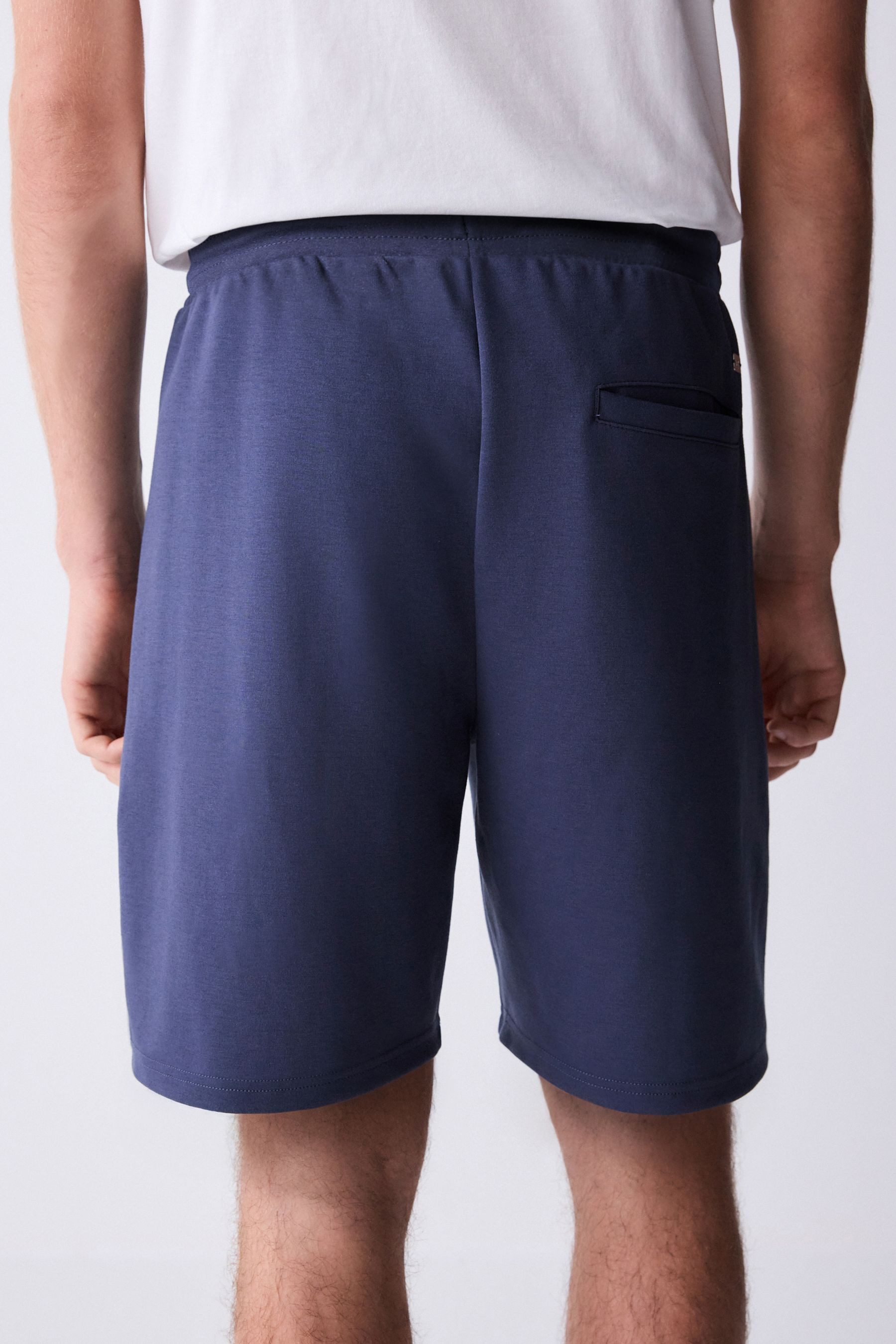 Next Sweatshorts Straight Fit Jersey-Shorts, Reißverschlusstasche (1-tlg)