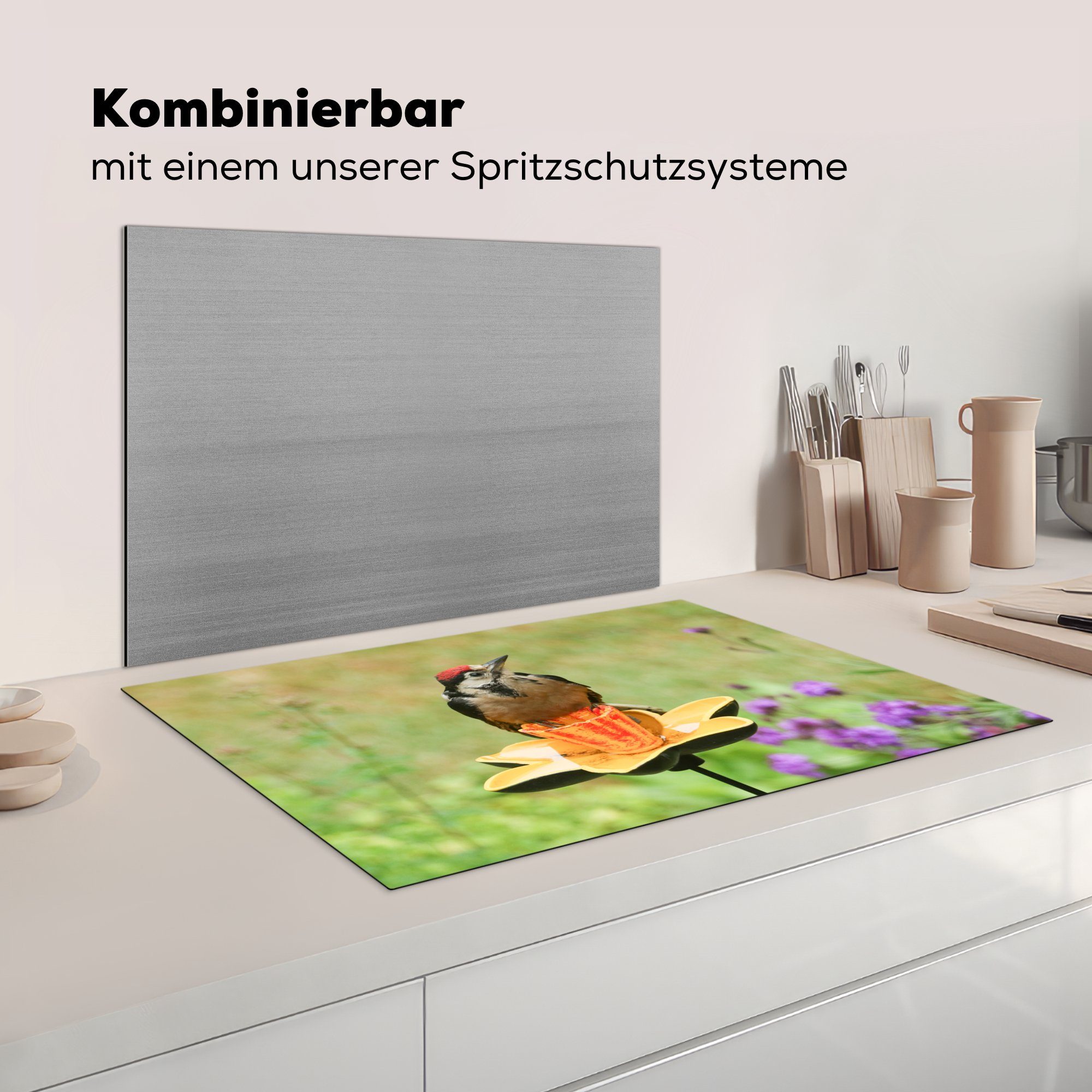 Ein tlg), Herdblende-/Abdeckplatte (1 Vinyl, auf MuchoWow für küche, Schutz Blume, Buntspechtbaby cm, die Ceranfeldabdeckung 81x52 einer Induktionskochfeld