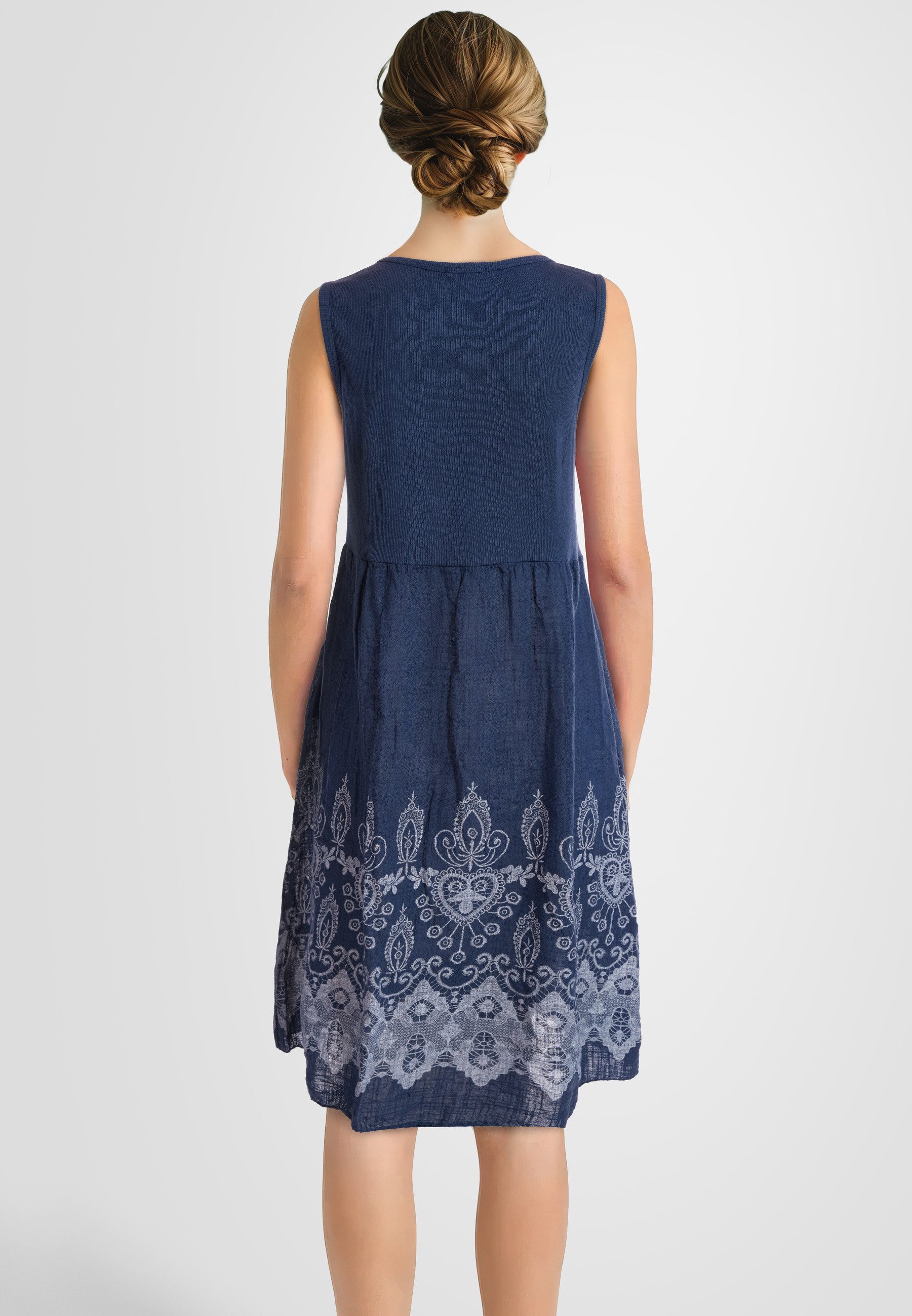 PEKIVESSA Sommerkleid Ärmelloses Trägerkleid aus Rippstrick Rockteil aus Baumwolle Webstoff