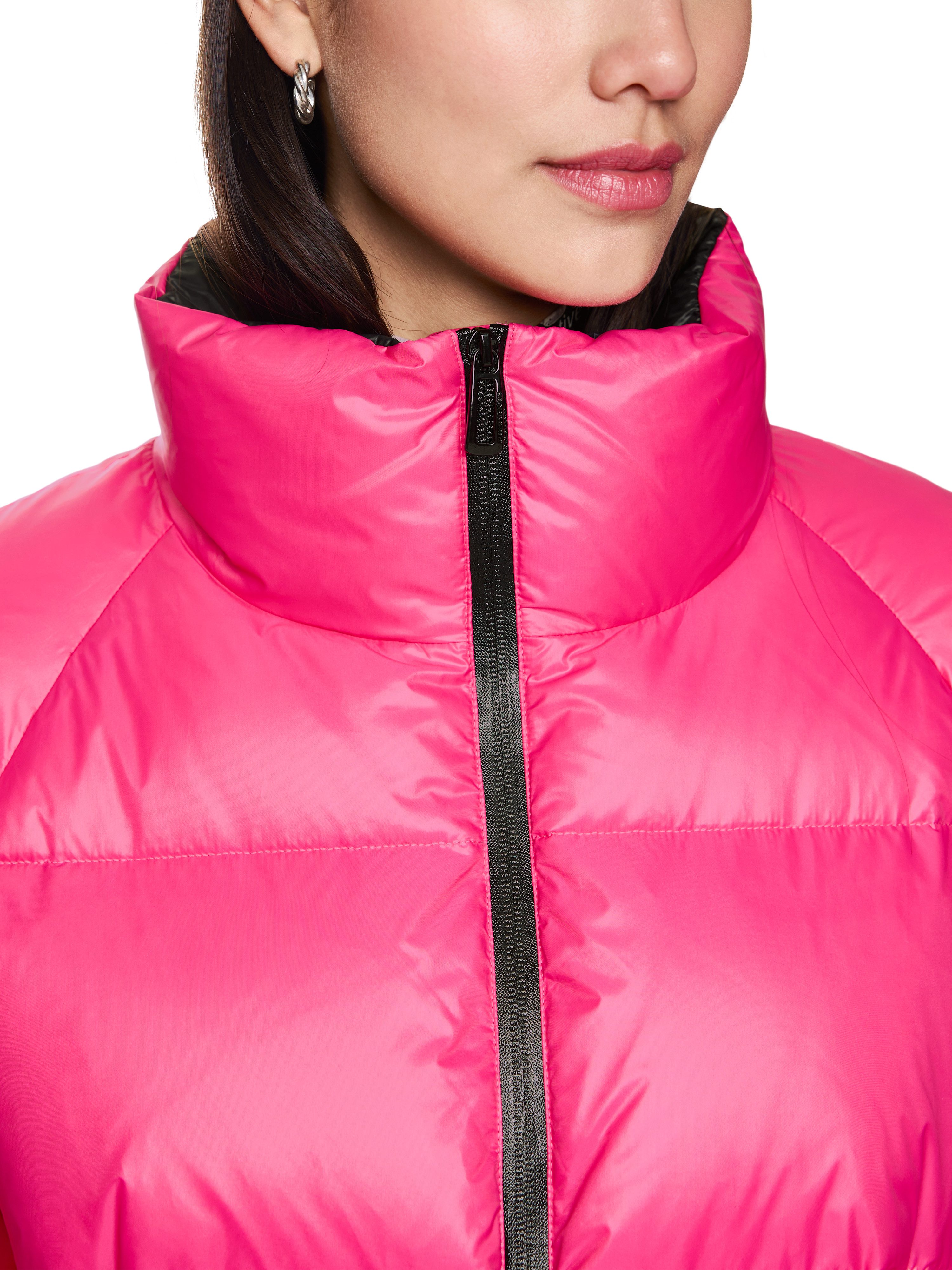 Marc Cain Outdoorjacke Check it Up Premium Damenmode Stehkragen, leicht oversized, 2-Wege-Reißverschluss