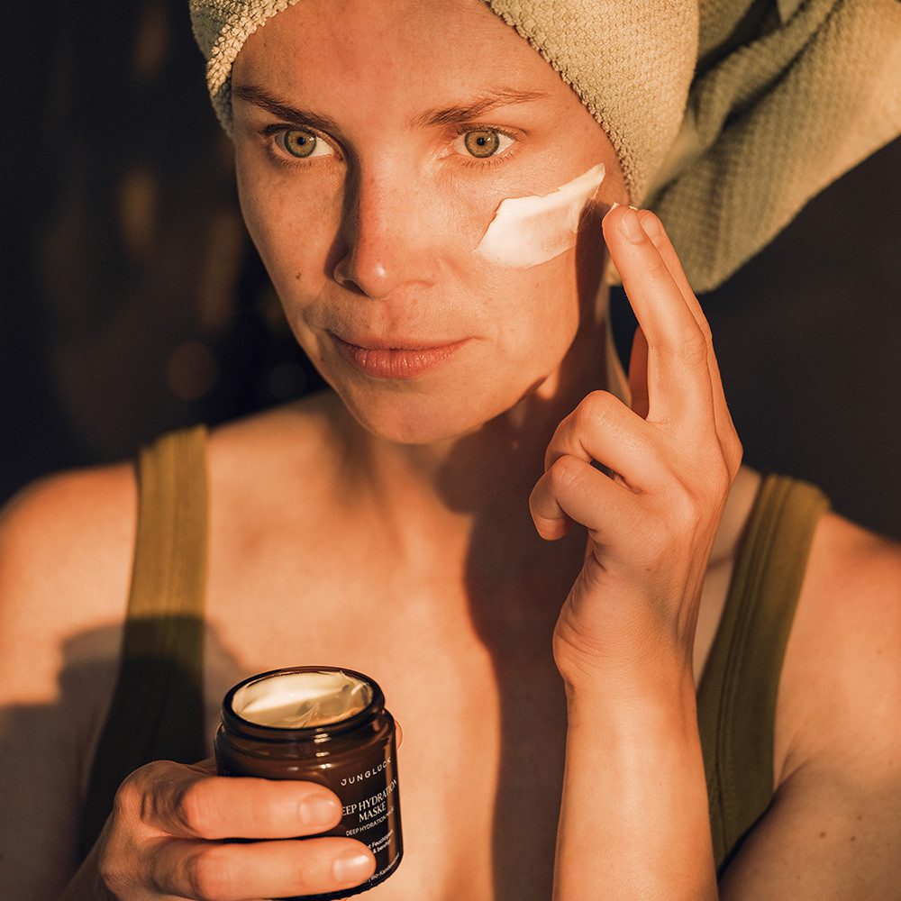 JUNGLÜCK Hautpflege-Set Deep Hydration Maske + Pinsel Kombi, 1-tlg., Verwöhnt deine Haut streichelzart mit Hanföl, Kamille & Ectoin