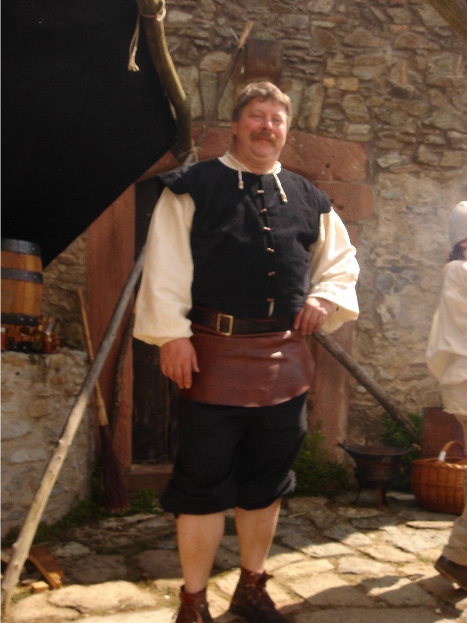 Leonardo Carbone Ritter-Kostüm Samtwams "Heinrich" ärmellos, gefüttert, Knebelverschlüsse