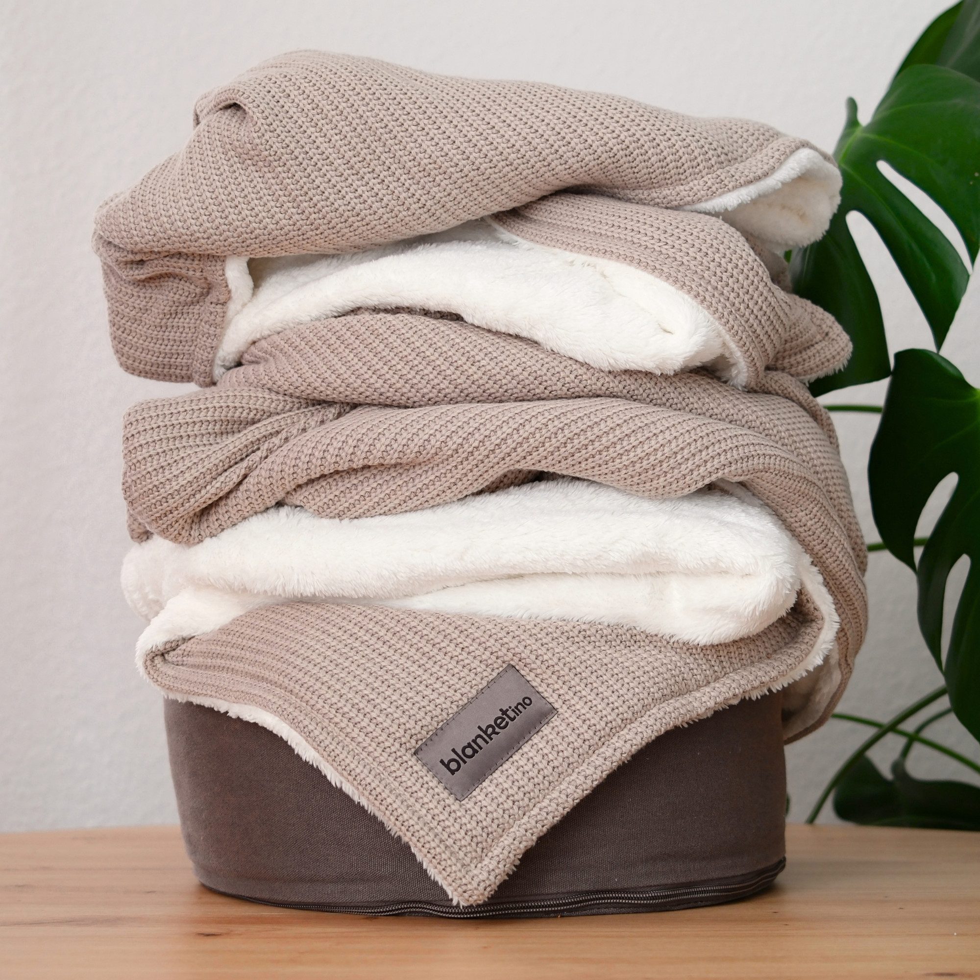 Wohndecke Premium Kuscheldecke mit Baumwollstrick, blanketino, extra voluminös