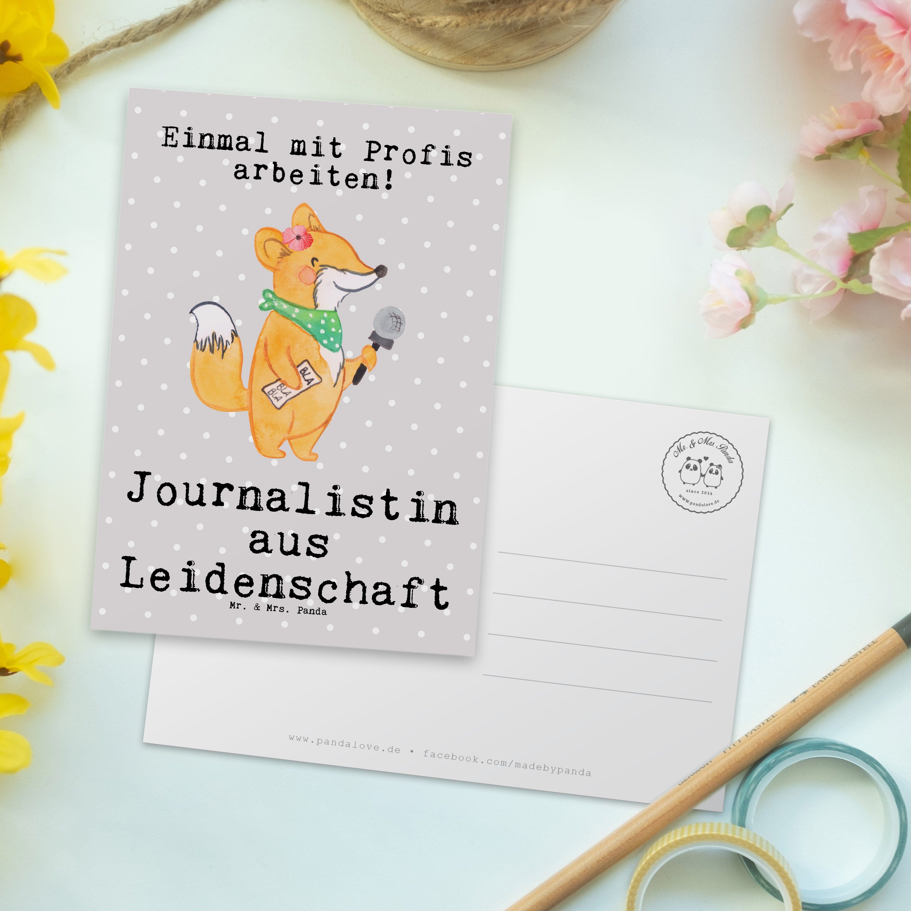 Mr. & Mrs. Panda Postkarte Journalistin aus Leidenschaft - Grau Pastell - Geschenk, Dankeskarte