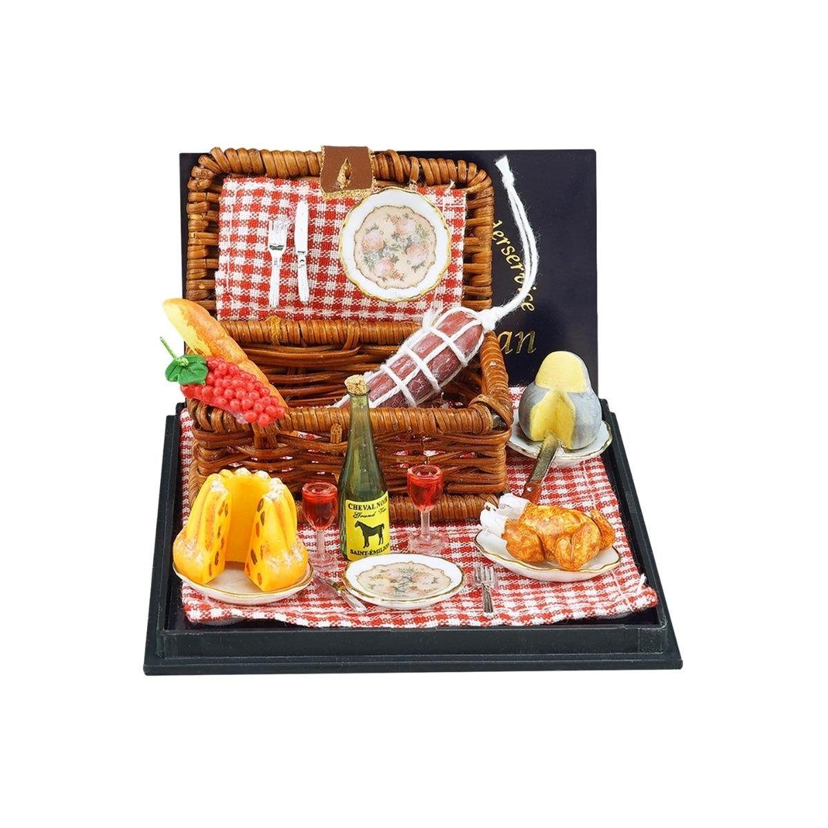 Reutter Porzellan Dekofigur 001.760/7 - Picknickkorb, Miniatur