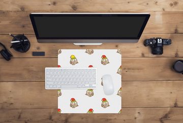 MuchoWow Gaming Mauspad Eule - Weihnachtsmannmütze - Cartoon - Kind - Design (1-St), Mousepad mit Rutschfester Unterseite, Gaming, 40x40 cm, XXL, Großes