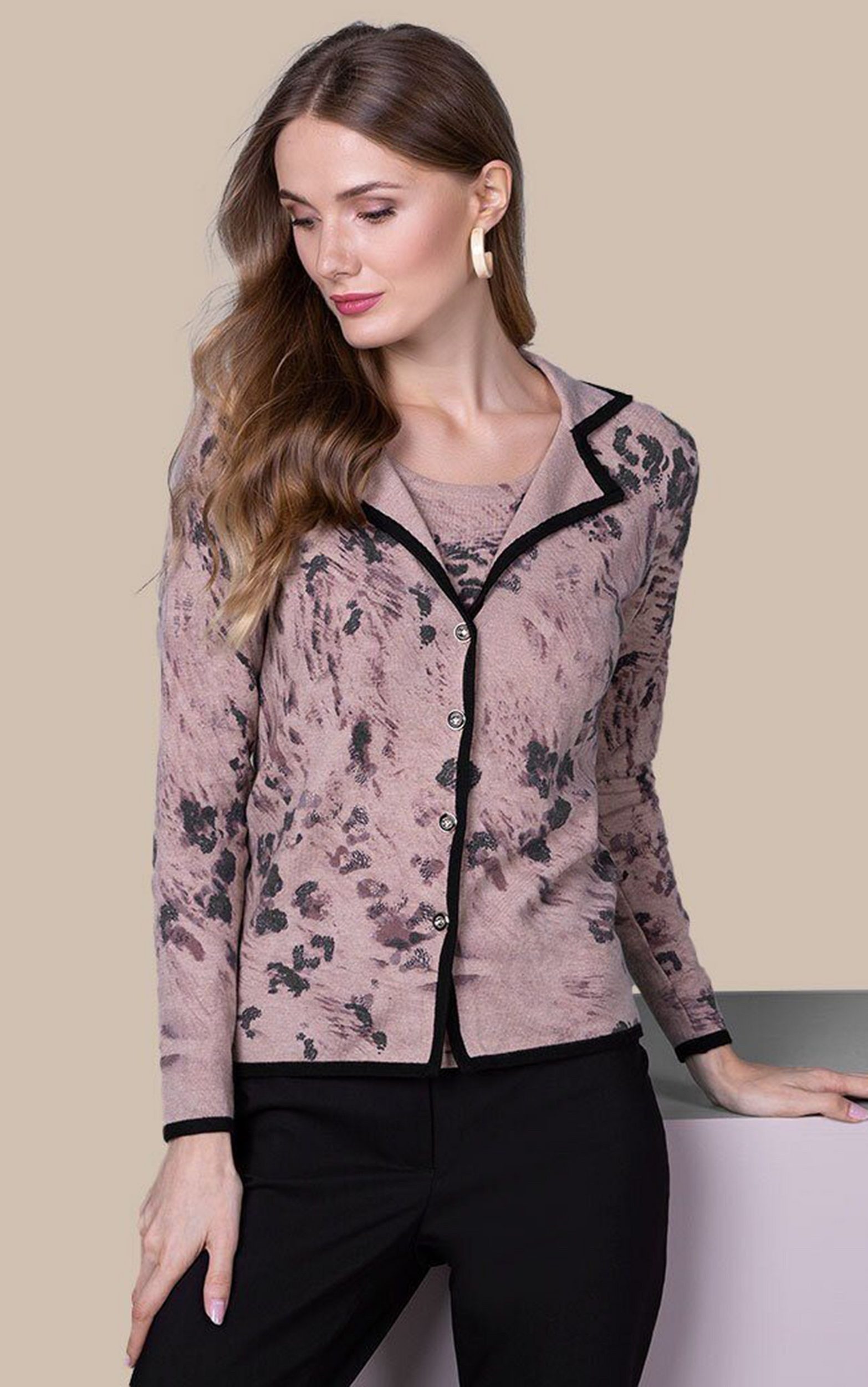 2-in-1-Strickjacke Twinset in Leo-Optik