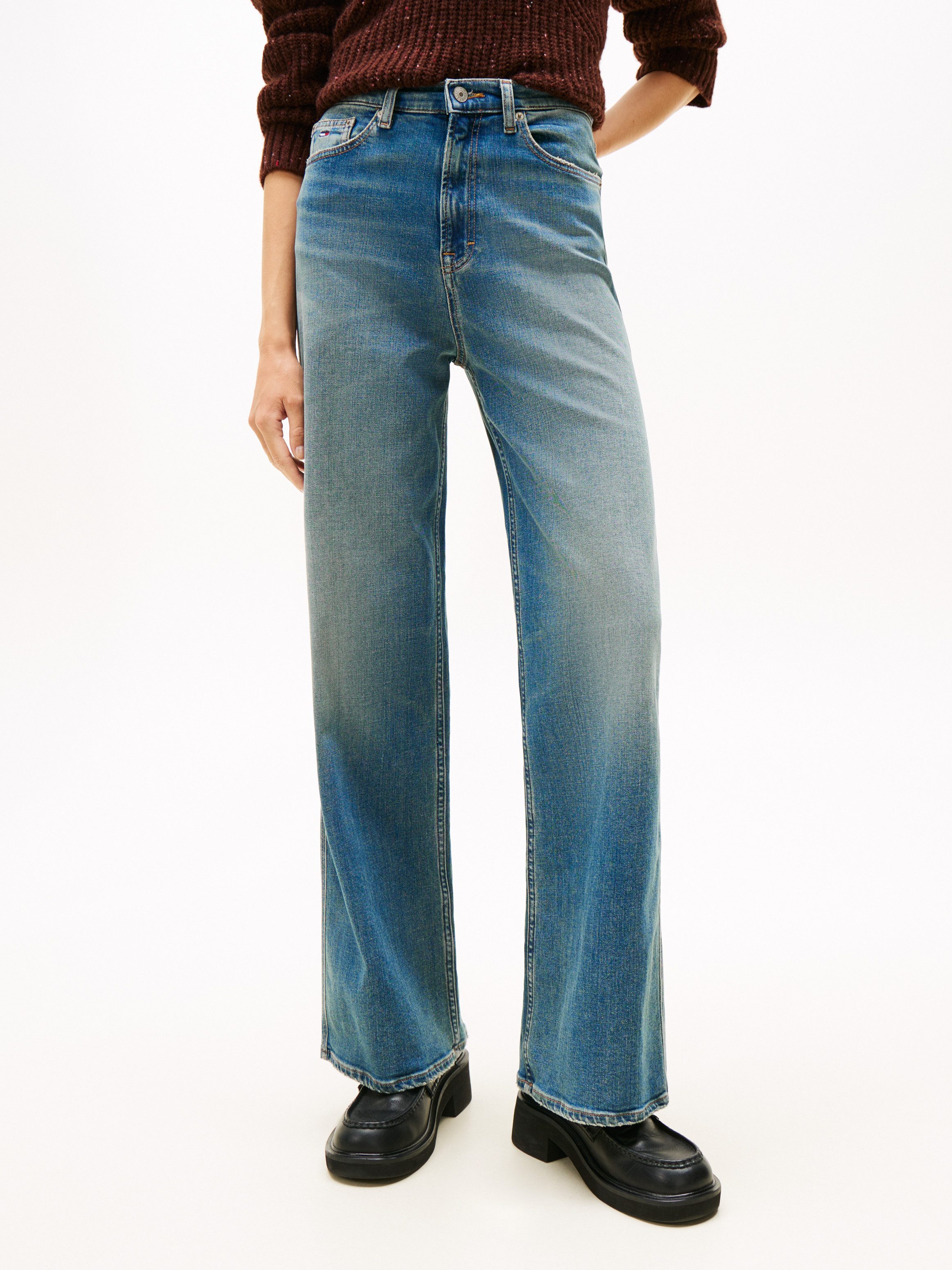 Tommy Jeans Weite Jeans Claire High Rise mit Logo-Badge