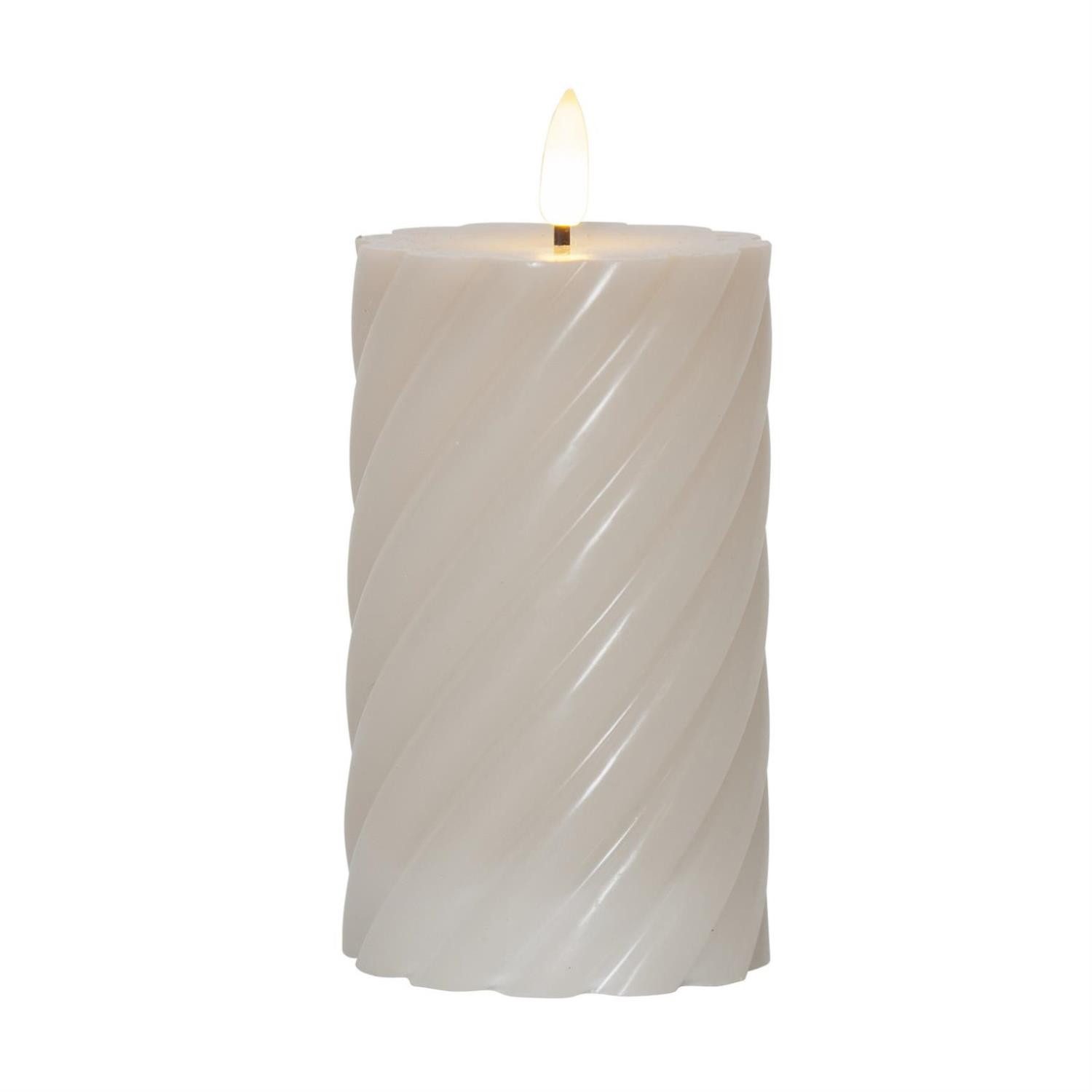 STAR TRADING LED-Kerze Stumpenkerze Swirl Echtwachs gedreht 3D Flamme H: 15cm Timer beige. € 10,79, (€ 10,79 pro 1 Stk).