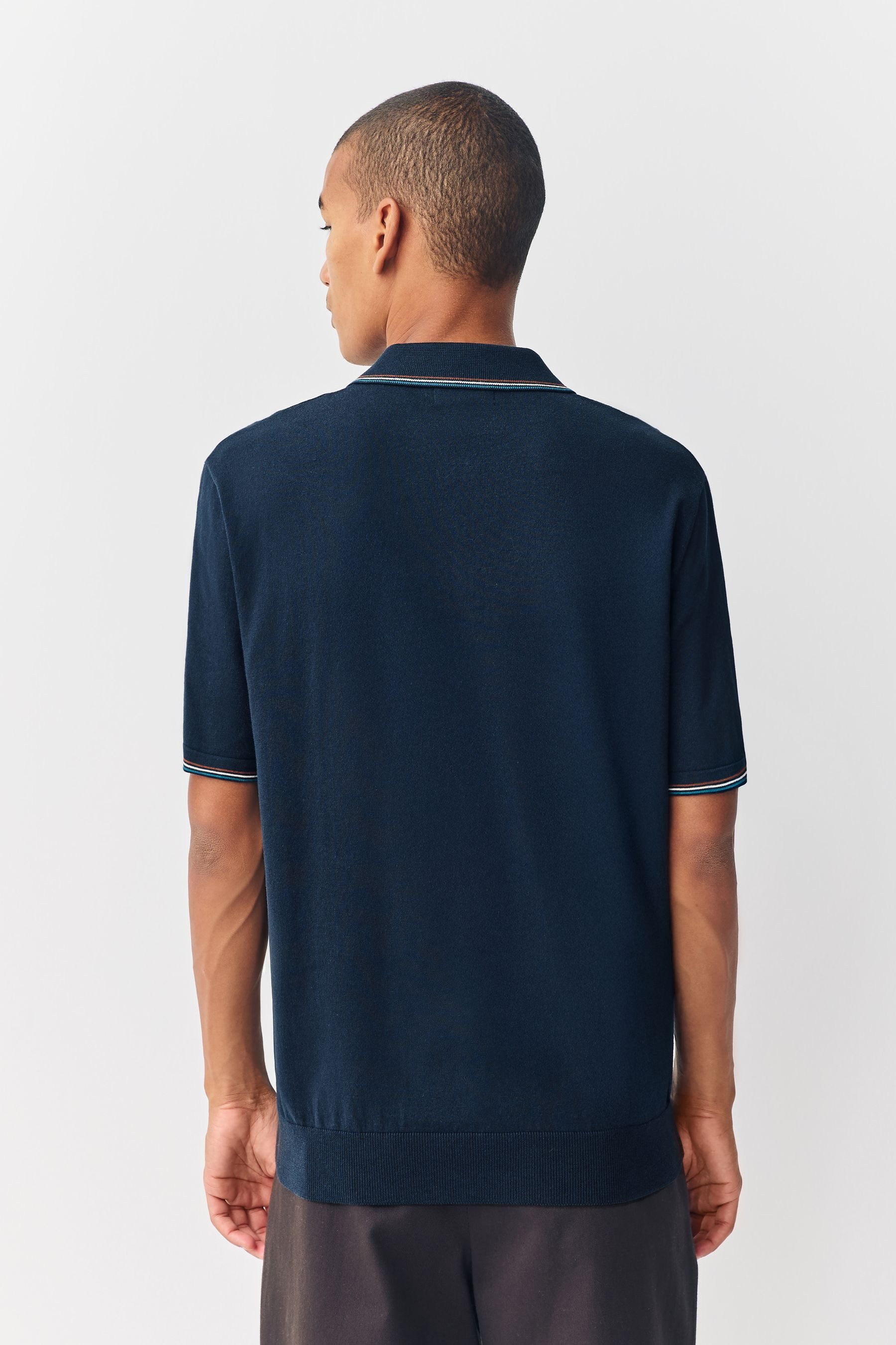 Next Poloshirt Kurzärmeliges Strick-Polohemd im Regular Fit (1-tlg)