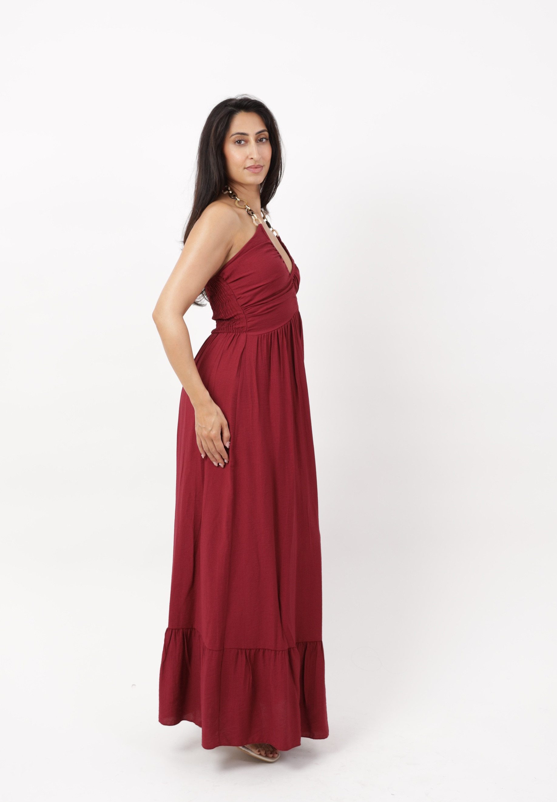 Elara Maxikleid Damen Maxikleid mit Neckholder, Schmuckringen und gerafftem Oberteil (1-tlg)