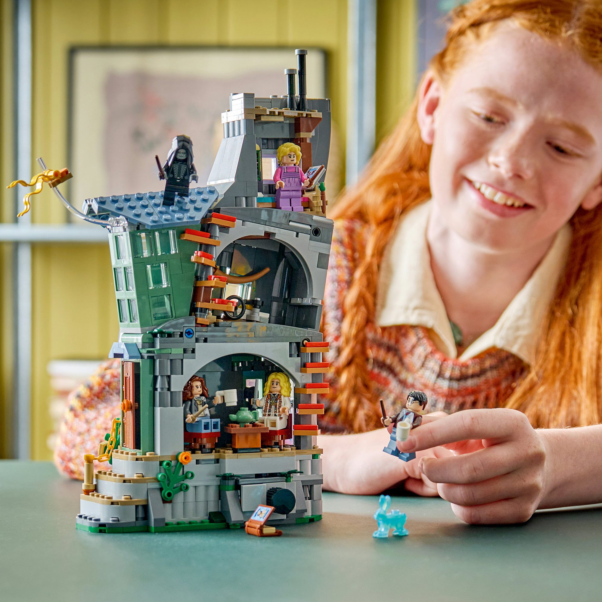 LEGO® Luna Lovegoods Haus (76467), LEGO Harry Potter™ Konstruktionsspielsteine, (764 St) – Bild 2 von 5