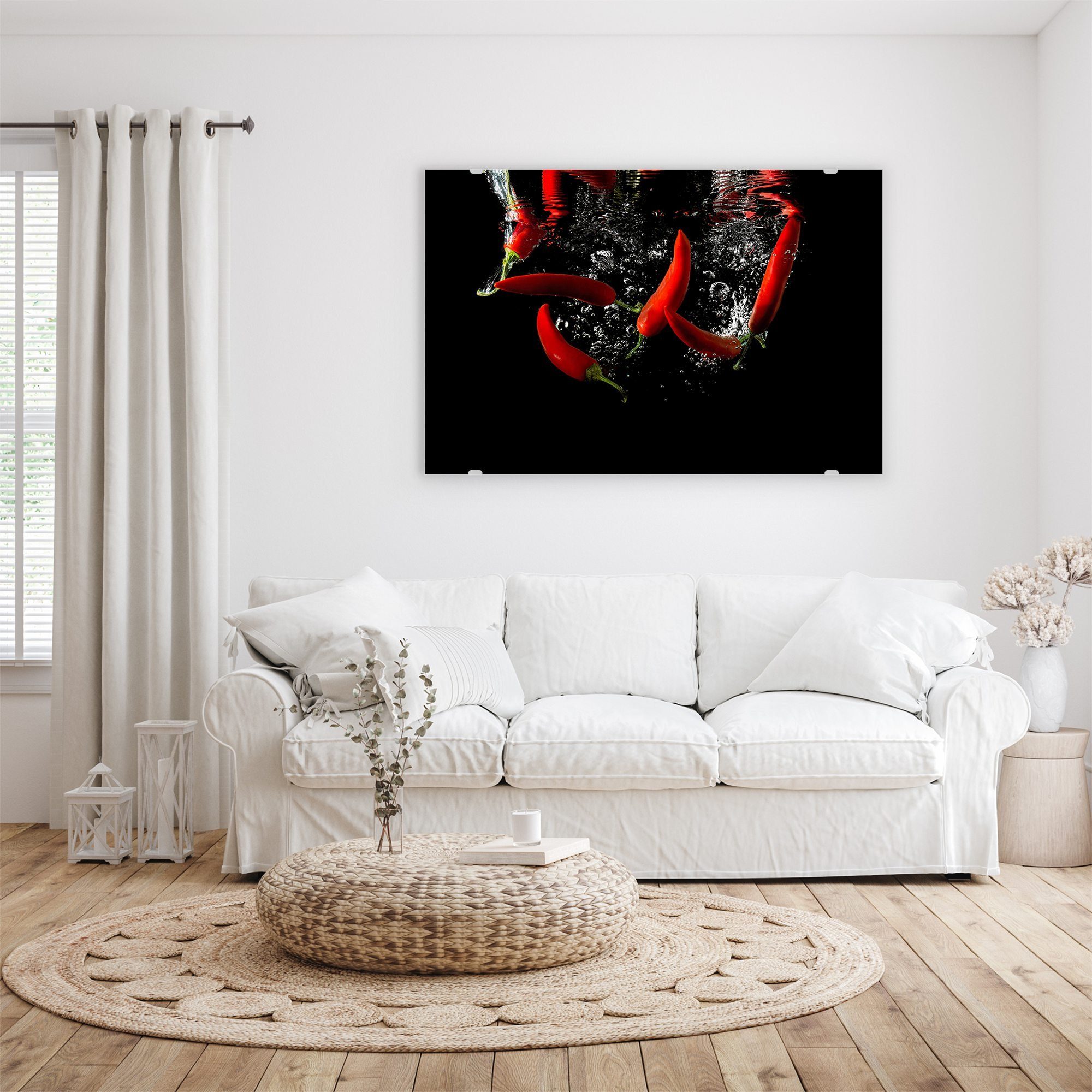 Primedeco Glasbild Wandbild Chilischote auf Wassersplash günstig online kaufen