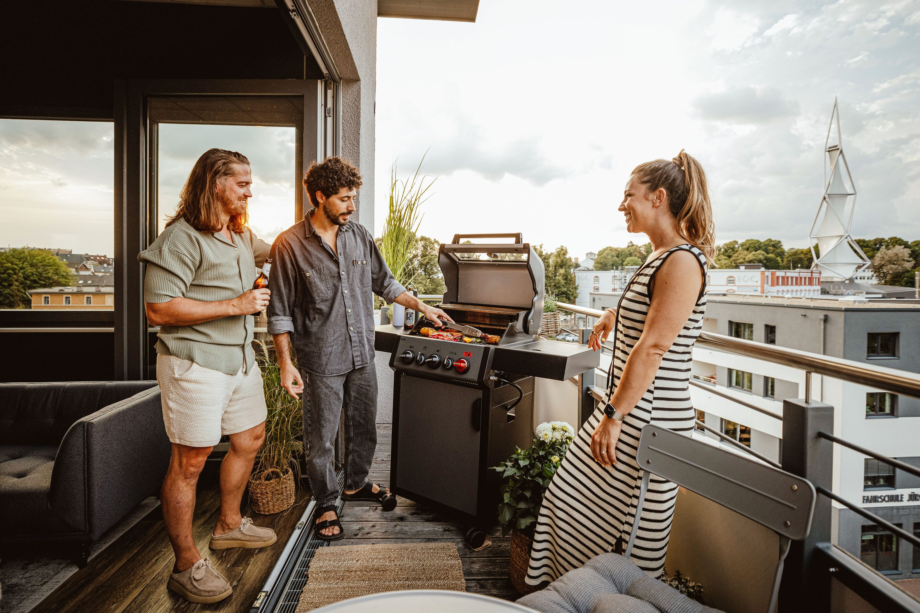Enders® Gasgrill HYDE 3 SIKR Turbo, erreicht turboschnell extrahohe Temperaturen für scharfes Anbraten​