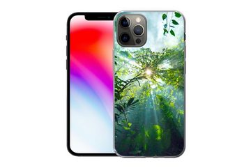 MuchoWow Handyhülle Die Sonne scheint durch die Wälder eines Regenwaldes in Malaysia, Handyhülle Apple iPhone 13 Pro, Smartphone-Bumper, Print, Handy