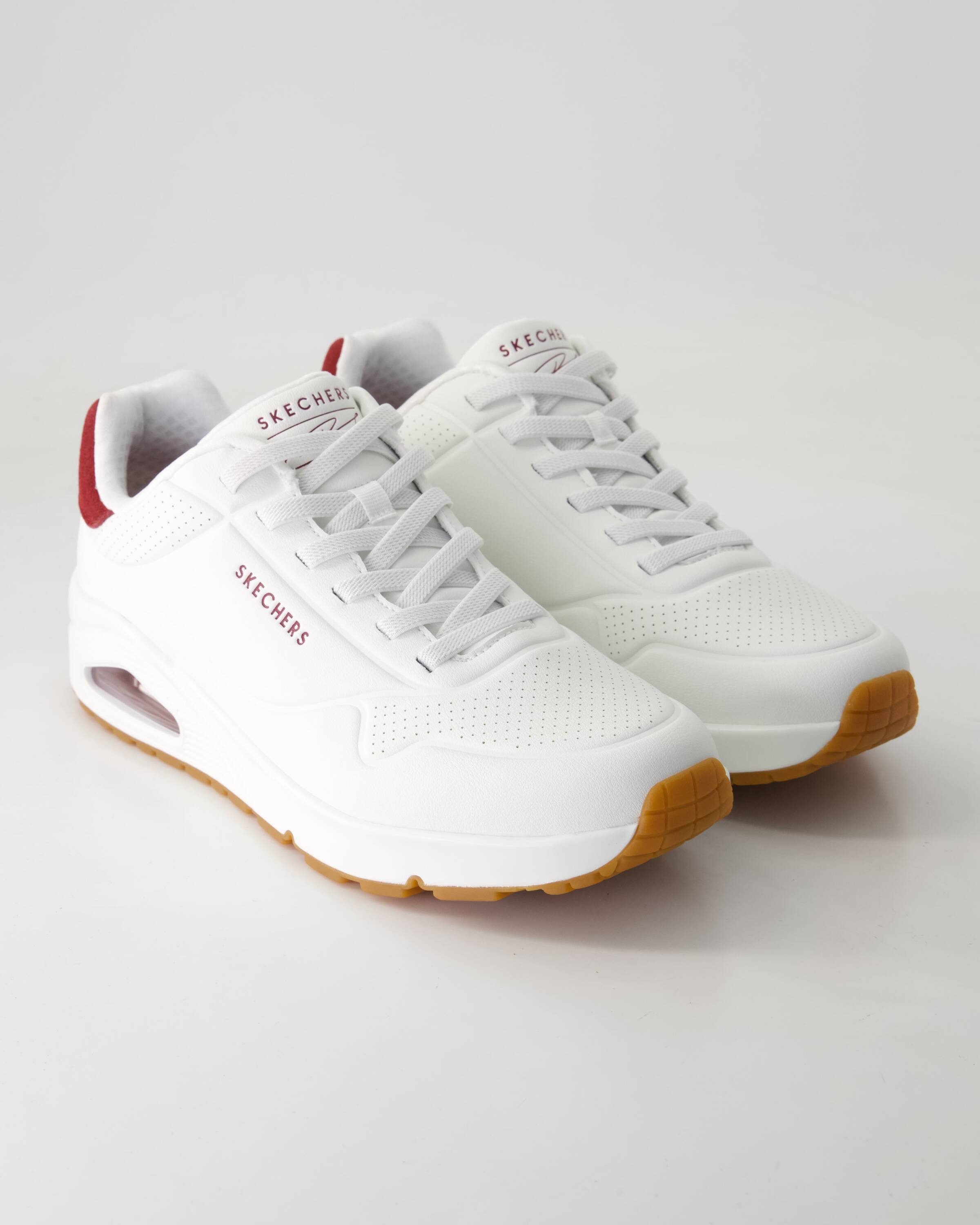183920 Sneaker