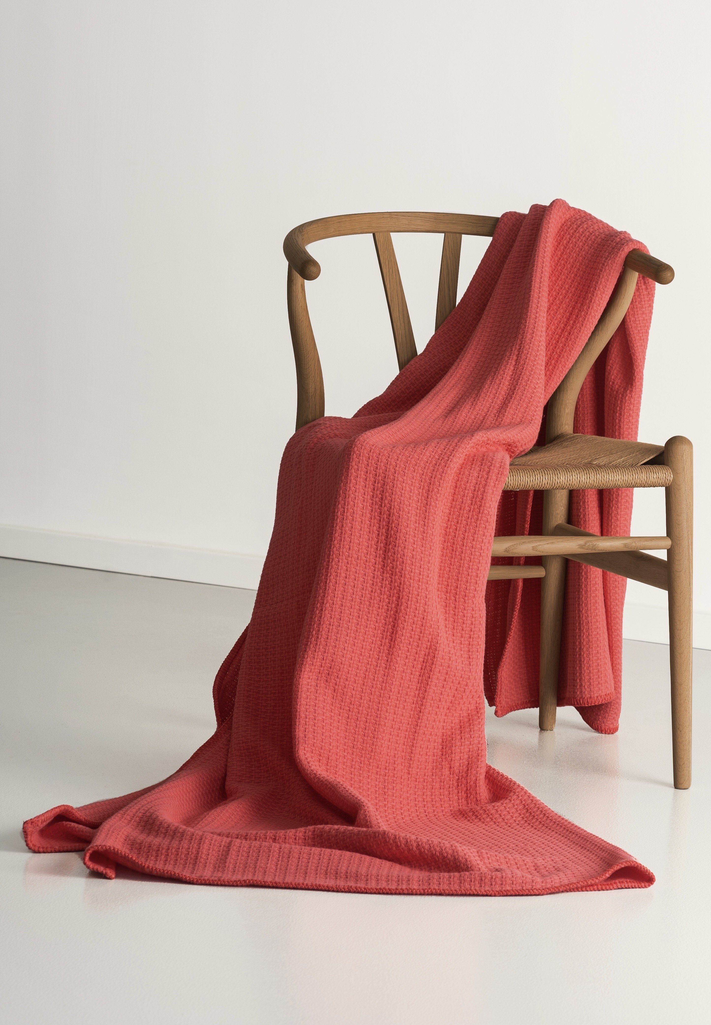 Wohndecke Cosy Occassion Oversize, Cradle Studio, Solarstrombetriebene, CO-2 neutral, Faire Arbeitsbedingungen in Europa