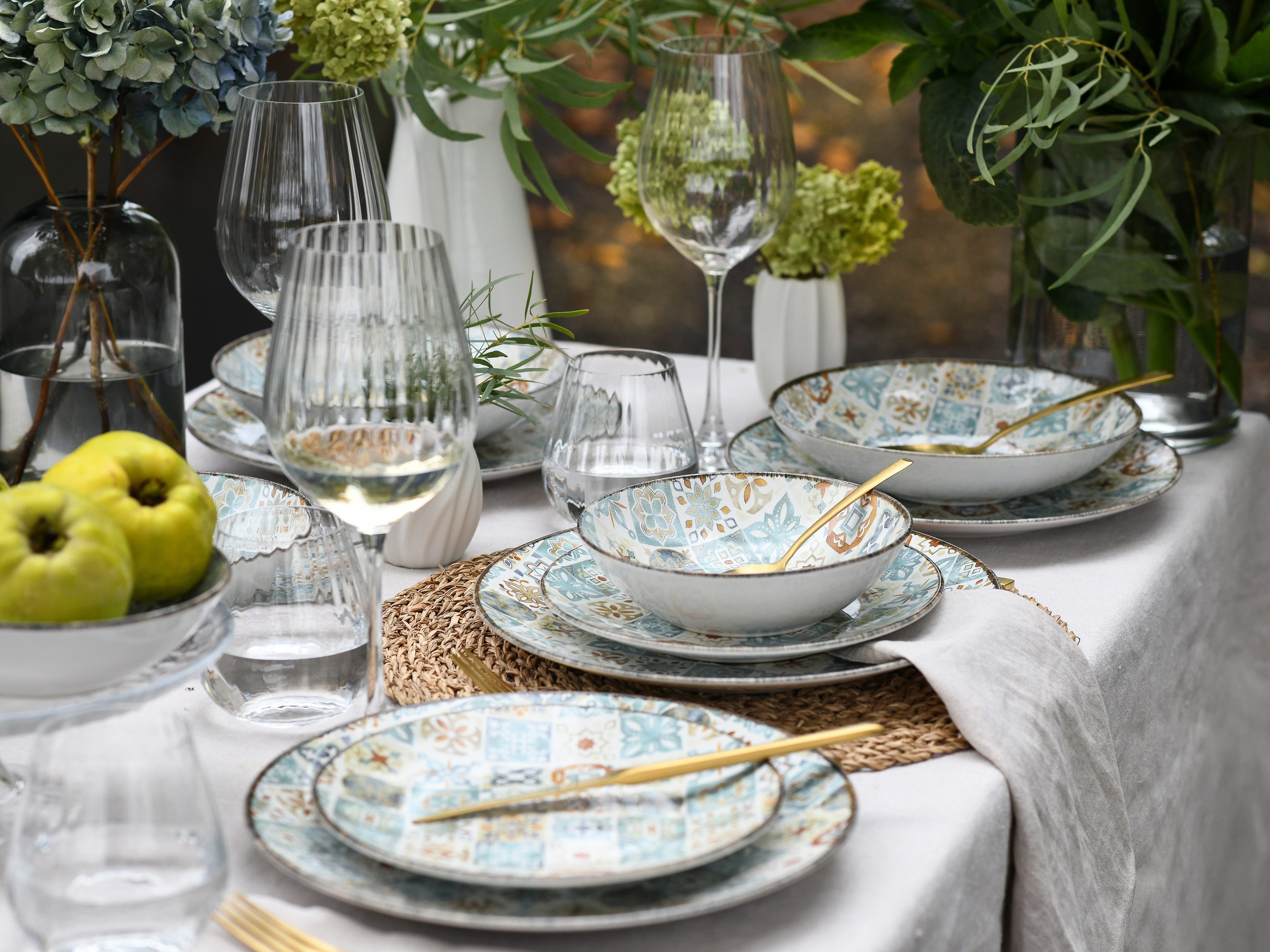 CreaTable Teller-Set Mosaik, Service 16-tlg. (16-tlg), 4 Personen, Steinzeug, Teller Set, Edles Tellerset, Vollflächig dekorierte Teller und Farben