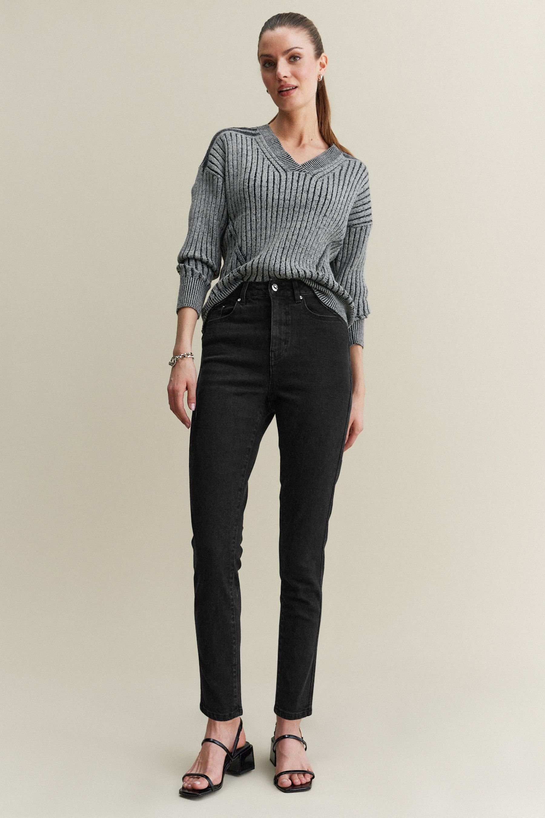 Black mit Bequeme Stretch Next (1-tlg) Mom-Jeans Mom-Jeans