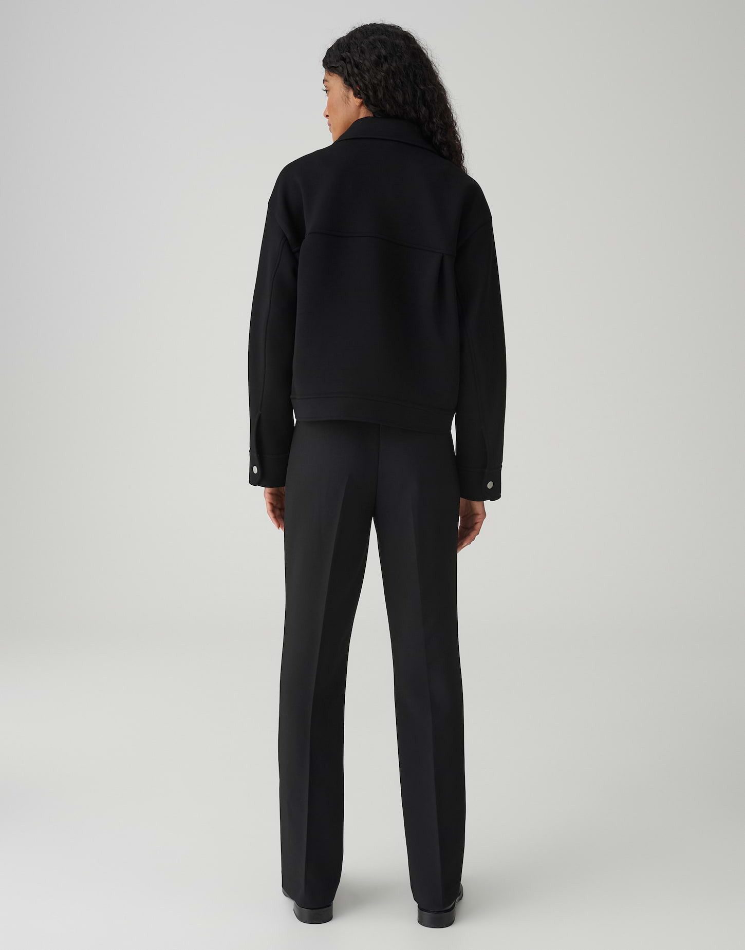 OPUS Jackenblazer JENIMA aus komfortablen Scuba Sweat Lockere Passform, gerader Schnitt, Umlegekragen, aufgesetzte Taschen