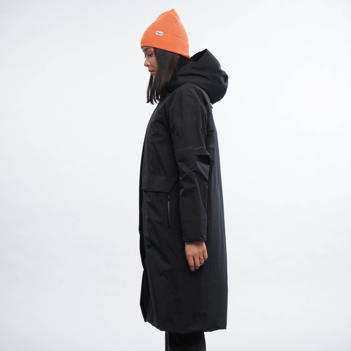 Bergans Outdoorjacke Oslo Urban Insulated W Parka Eleganter Damenparka mit recycelter Isolierung, wasserdicht