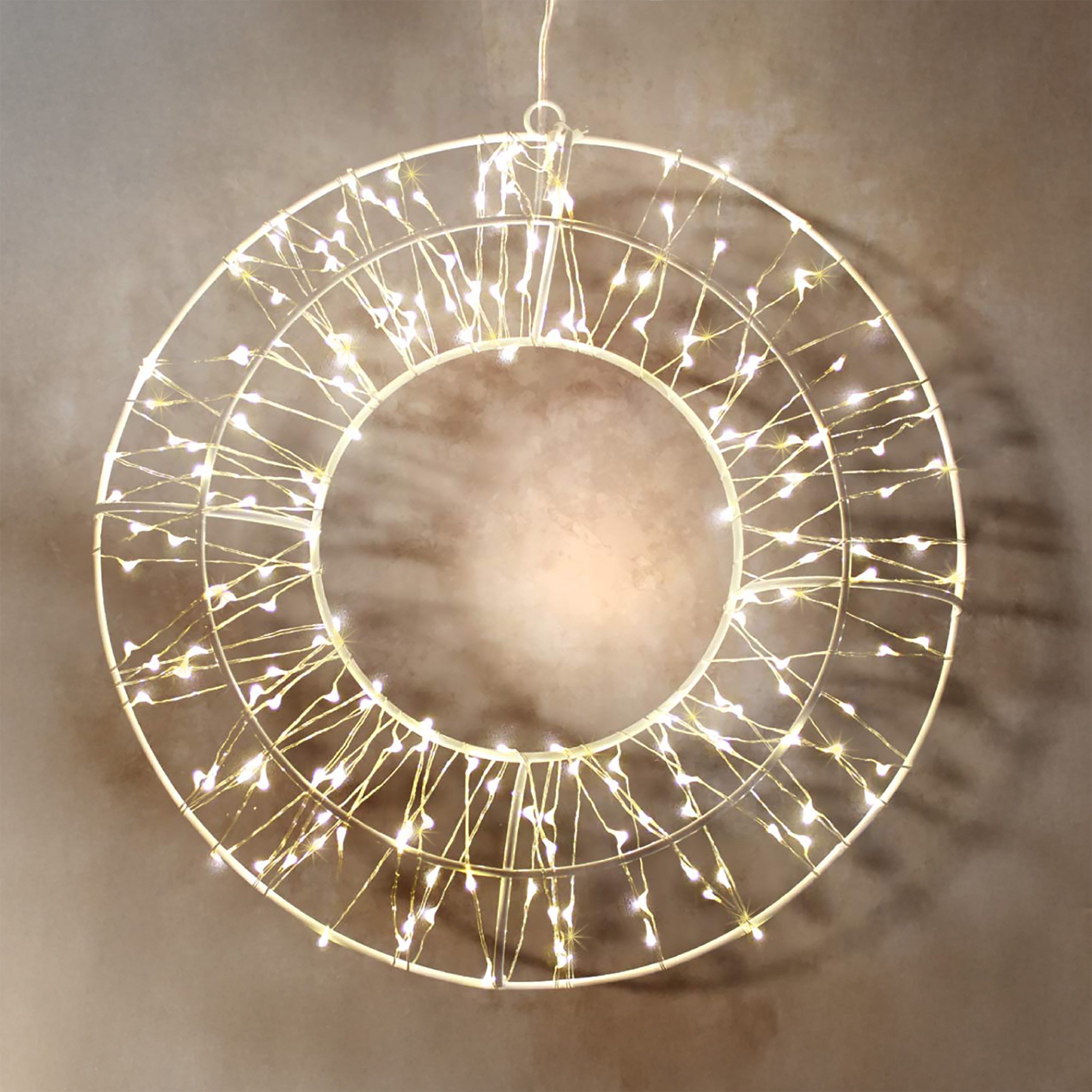 Spetebo LED Dekofigur Metall Kranz weiß Ø 30 cm - Weihnachten Deko Beleucht günstig online kaufen