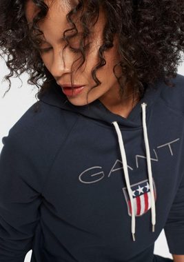 Gant Sweatshirt GANT SHIELD SWEAT HOODIE mit großer Label-Applikation vorne