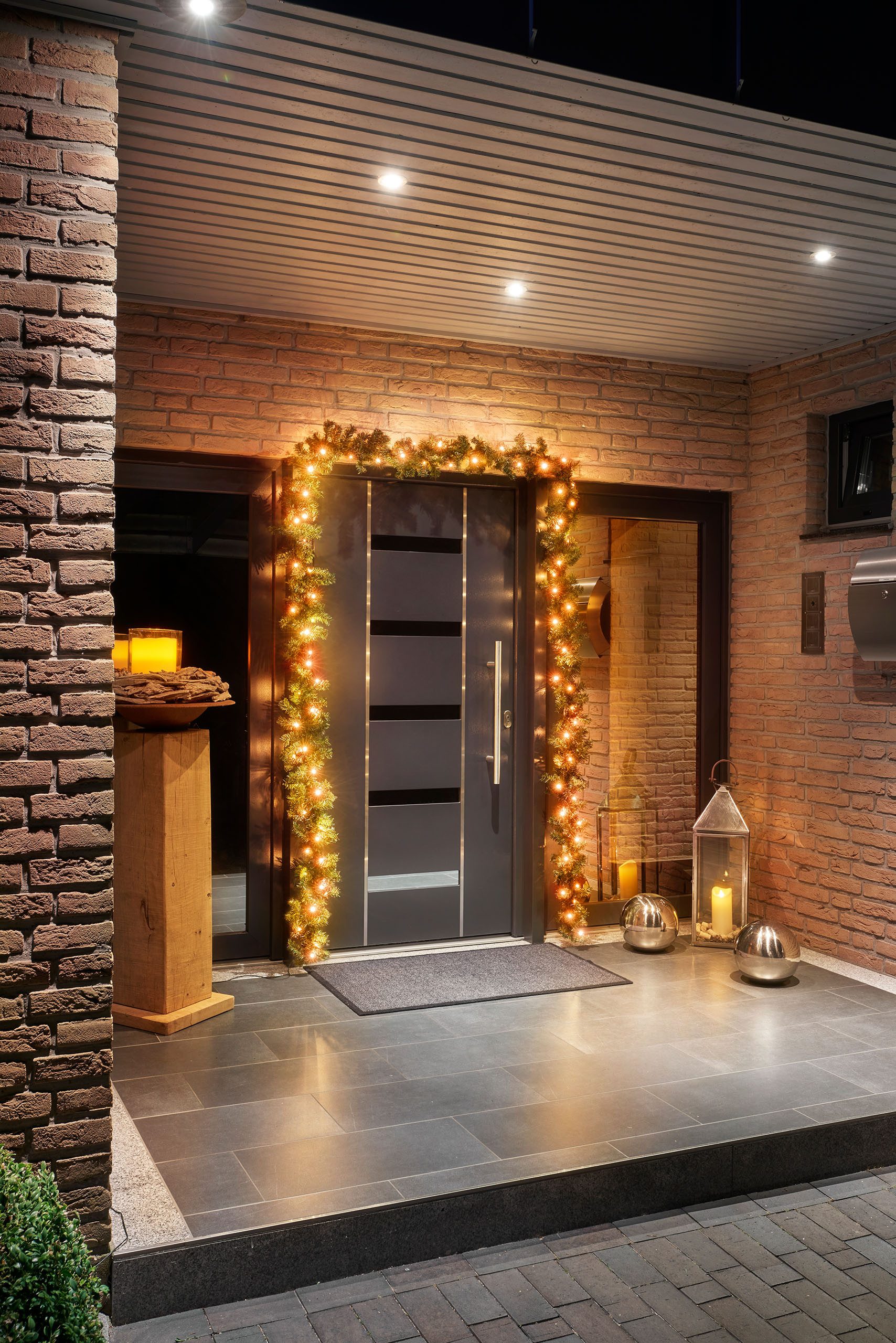 Kunstgirlande 5m Tannengirlande, 80er LED Lichterkette beleuchtet für Innen & Außen Tanne, BONETTI, künstlich, bernsteinfarben beleuchtet,ausrichtbar, erweiterbar