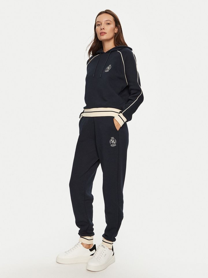 Guess Hoodie - Sportlich und feminin – NIA günstig online kaufen