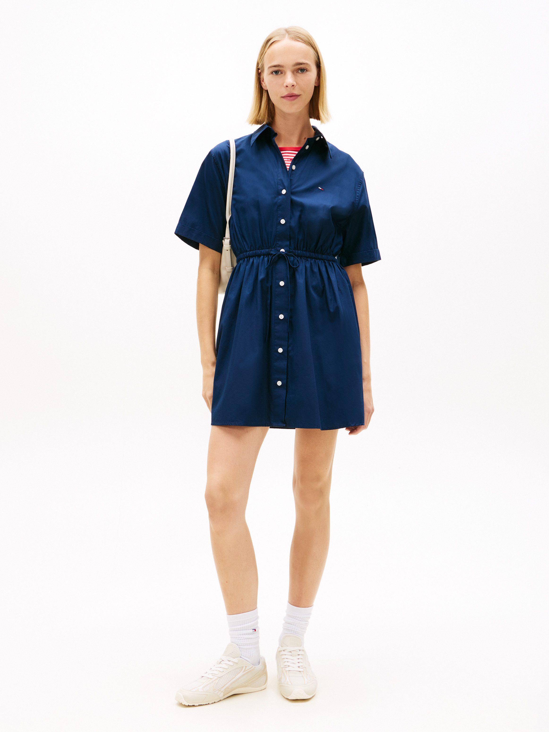 Tommy Jeans Hemdblusenkleid TJW MINI STRIPE SHIRT DRESS mit Taillen Bindeband, Relaxed Fit