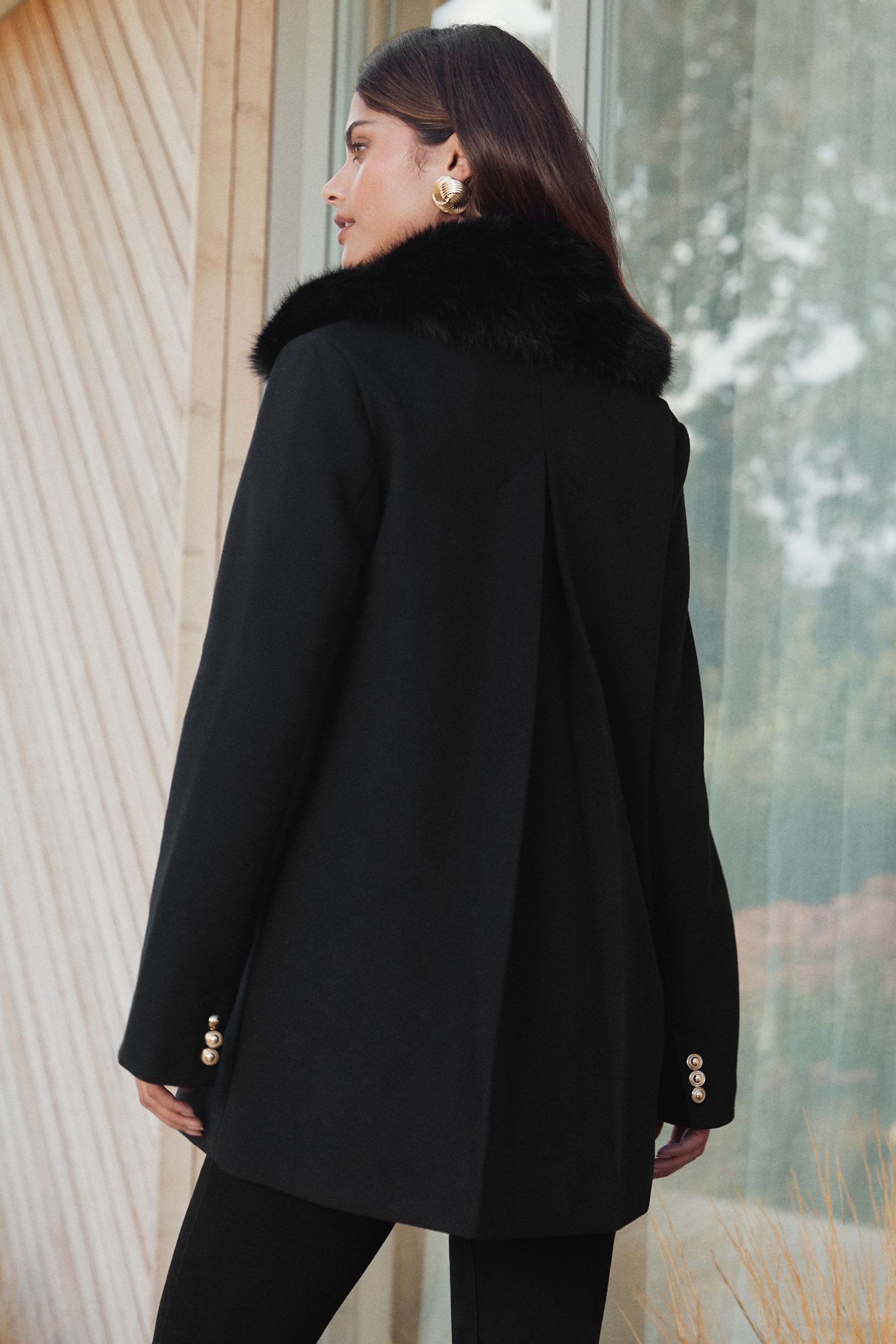 LIPSY Wintermantel Lipsy Dolly-Mantel mit Kunstfellkragen, Regular (1-tlg) günstig online kaufen