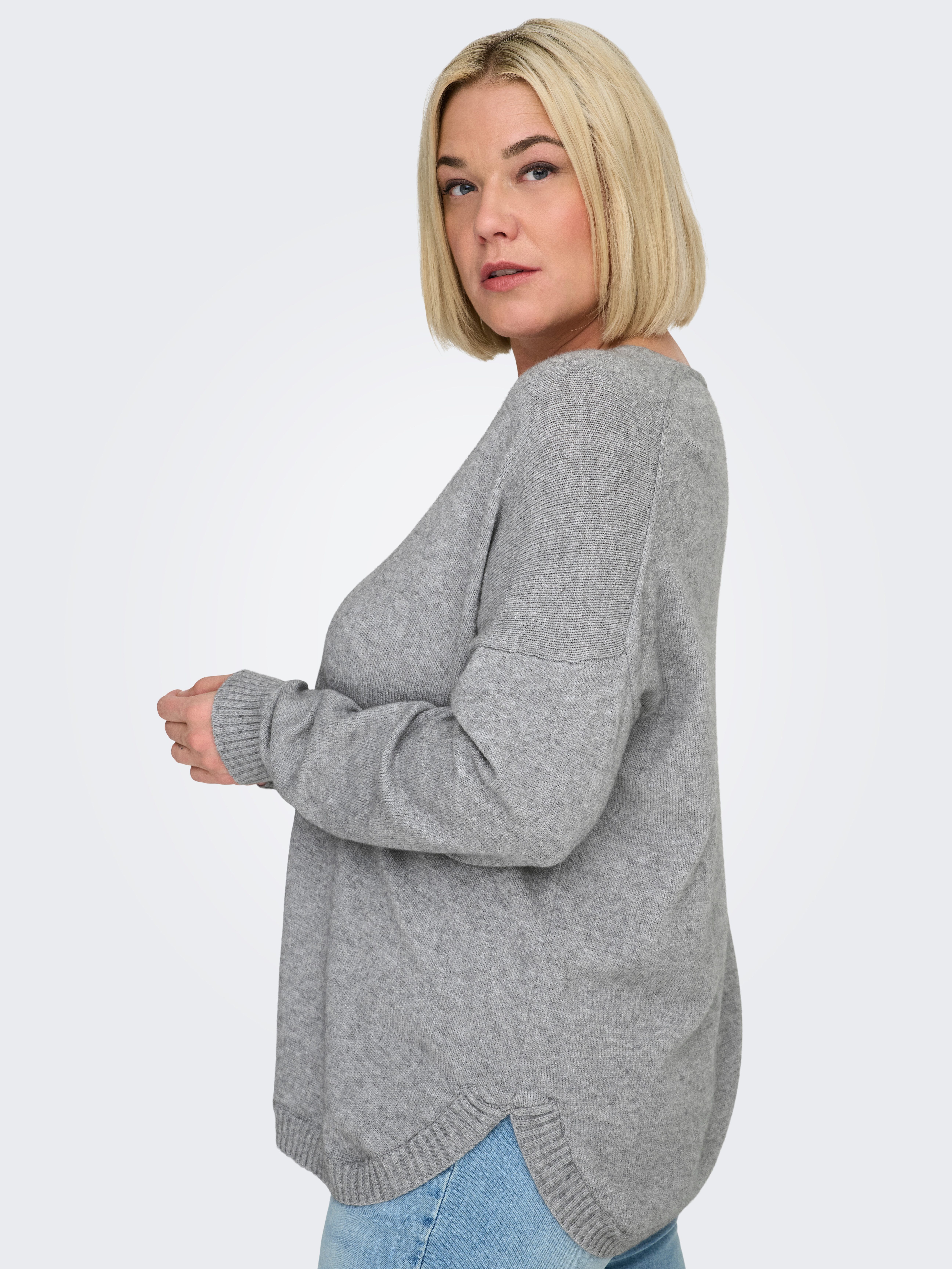 ONLY CARMAKOMA V-Ausschnitt-Pullover CARMARGARETA LS PULLOVER KNT NOOS Viskosemischung, regular fit