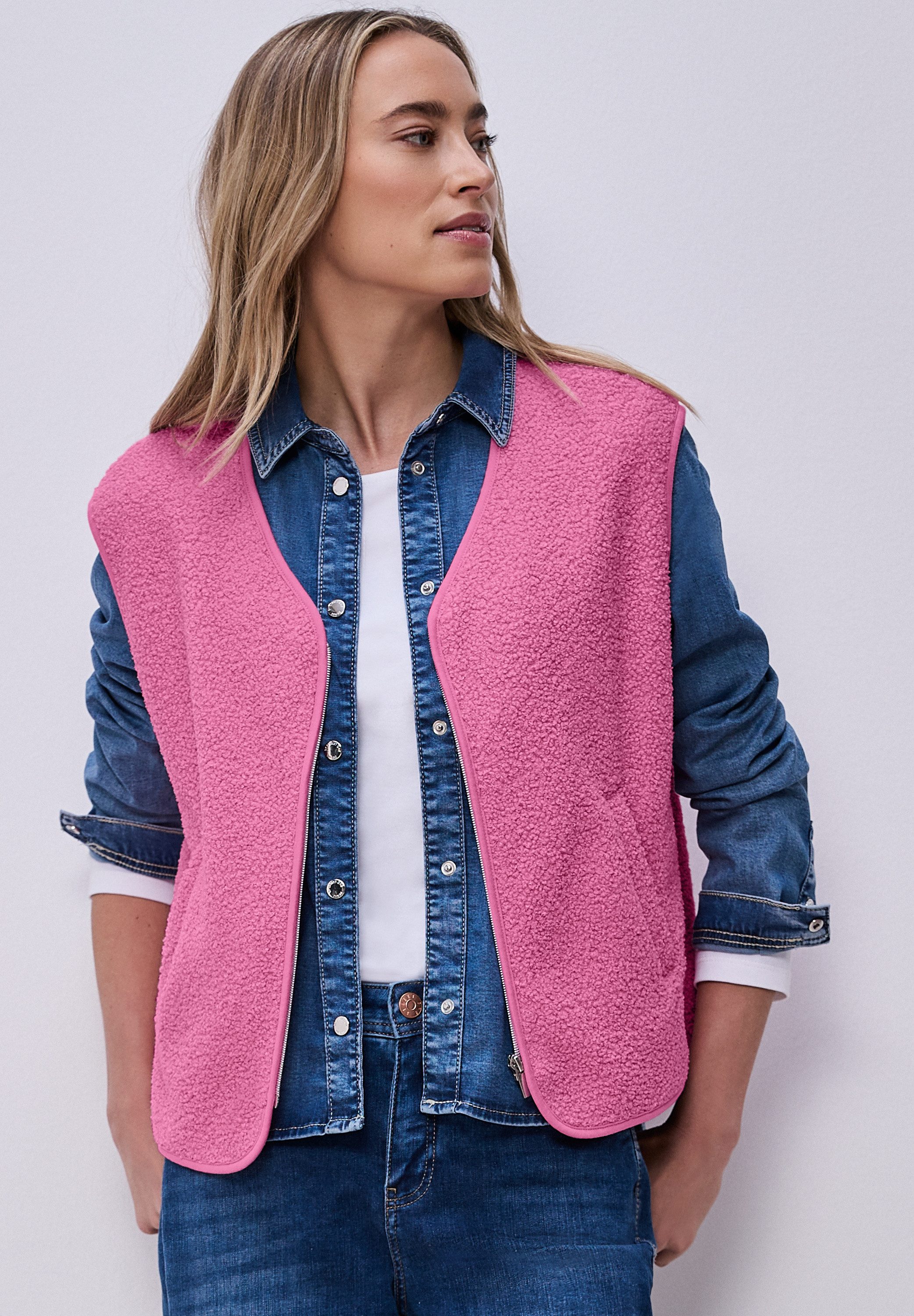 STREET ONE Plüschweste mit V-Neck aus Teddy-Material günstig online kaufen