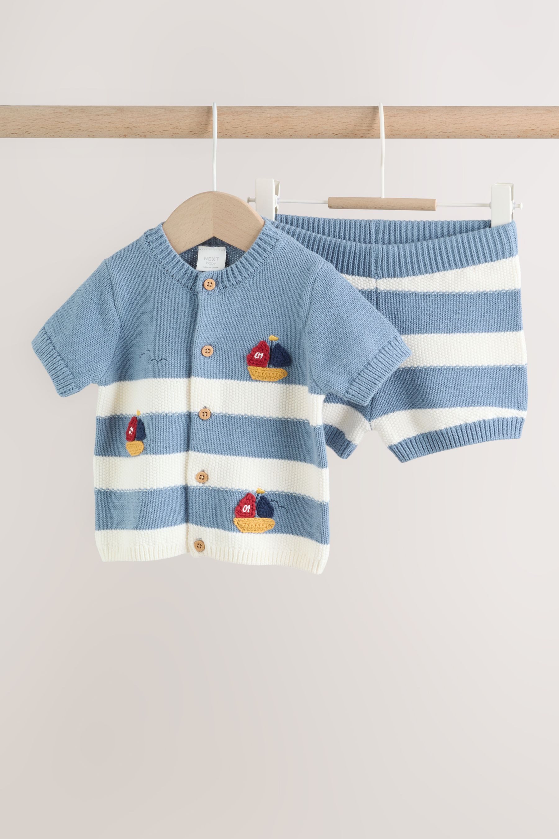 Next Pullover & Shorts Gestricktes Baby Oberteil und Shorts im Set (2-tlg)