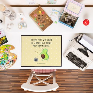 Mr. & Mrs. Panda Schreibtischunterlage Avocado Tanzen - Gelb Pastell - Geschenk, Schreibtisch Unterlagen, Sc, (1 tlg)