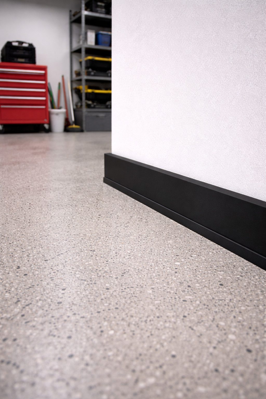 Südbrock Sockelleiste Sockelleiste Hartschaum PVC 12 x 60 Dichtlippe Schwarz, L: 250 cm, H: 6 cm, 1-St.